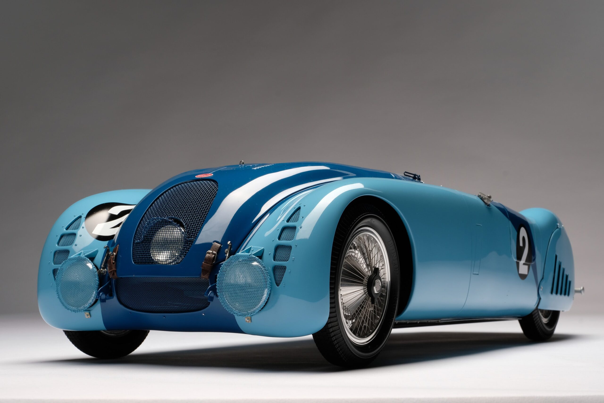 Amalgam Bugatti Type 57G "Tank" 1937 Le Mans Winner - Blau | 1:8 – Bild 5