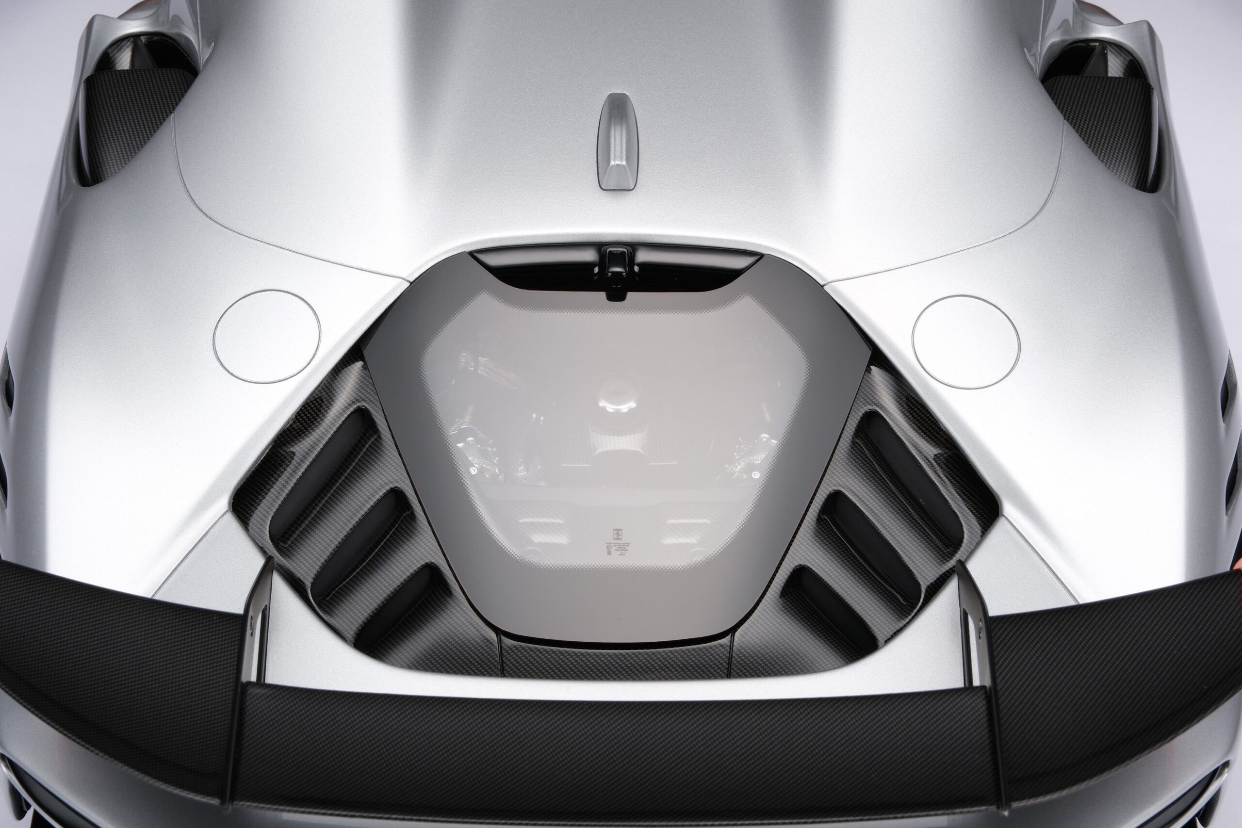Amalgam Ferrari SF90 XX Spider - Silber | 1:8 - Imagen 15