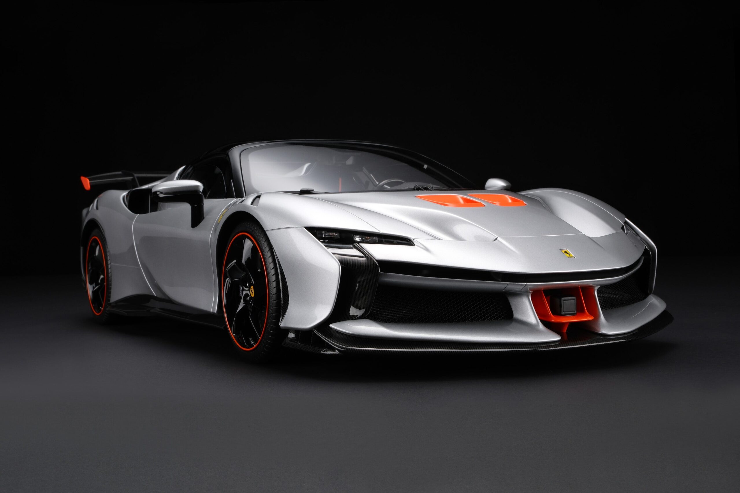 Amalgam Ferrari SF90 XX Spider - Plata | 1:8