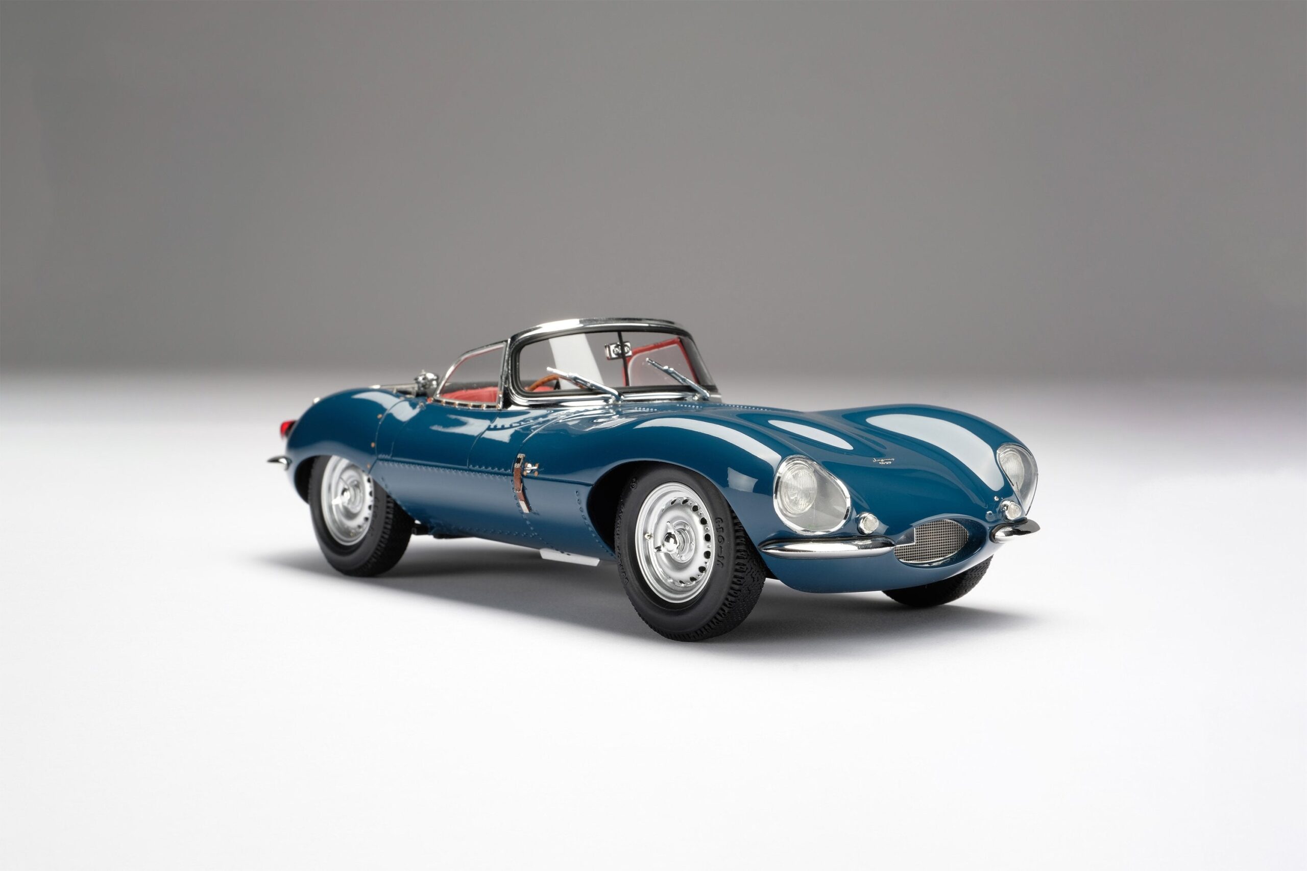 Amalgam Jaguar XKSS - Blau | 1:18 – Bild 2
