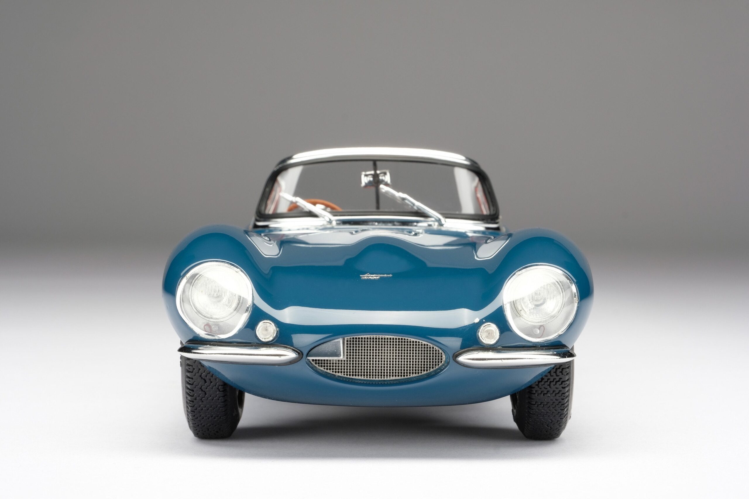 Amalgam Jaguar XKSS - Blau | 1:18 – Bild 4
