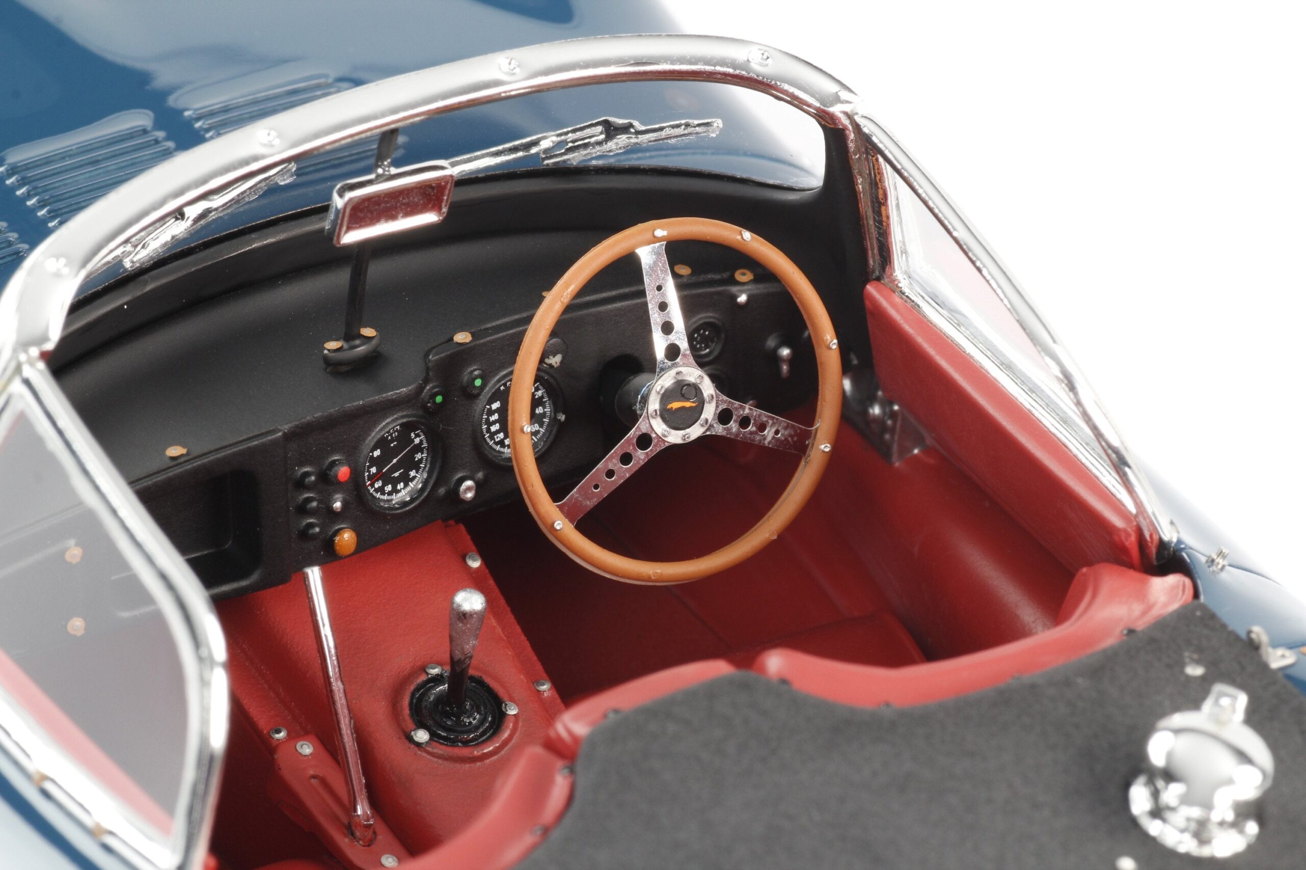 Amalgam Jaguar XKSS - Blau | 1:18 – Bild 5