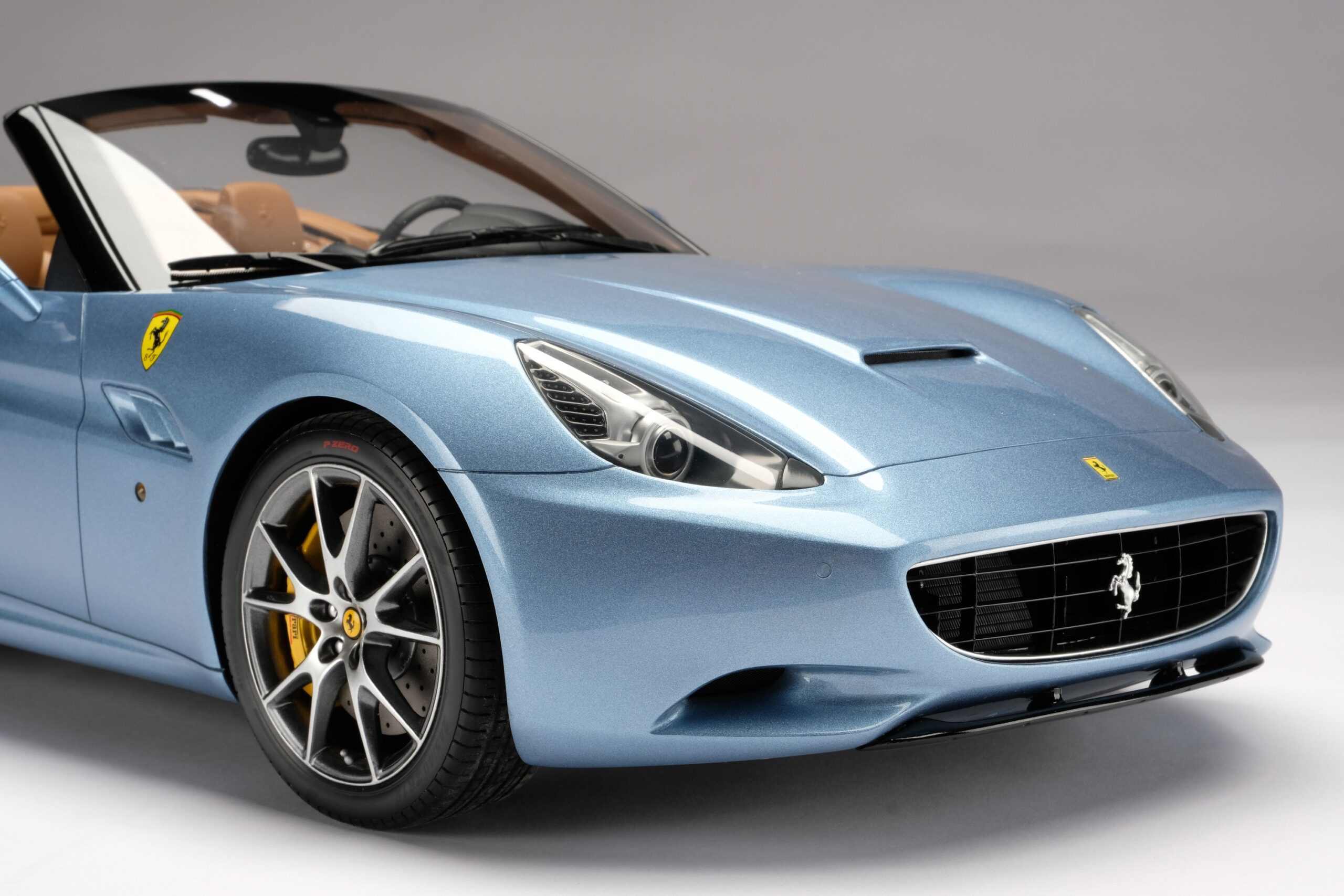 Amalgam Ferrari California (2008) - Rot, Blau | 1:8 - 画像34
