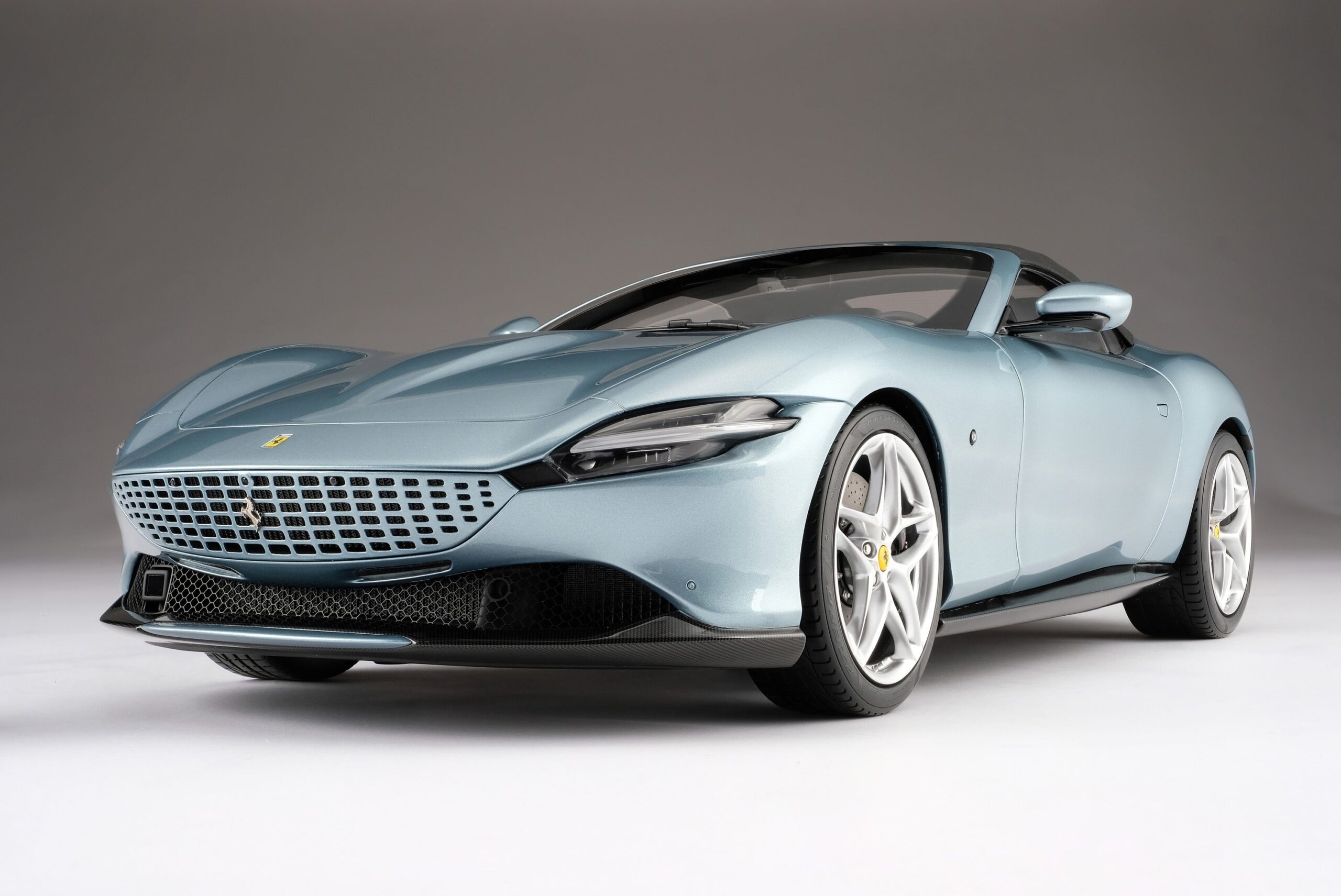 Amalgam Ferrari Roma Spider - Hellblau | 1:8 - Image 11