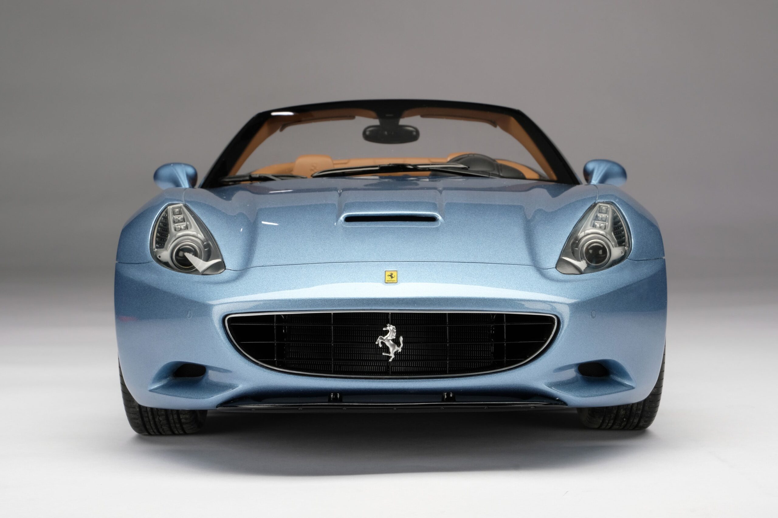 Amalgam Ferrari California (2008) - Rot, Blau | 1:8 - 画像37