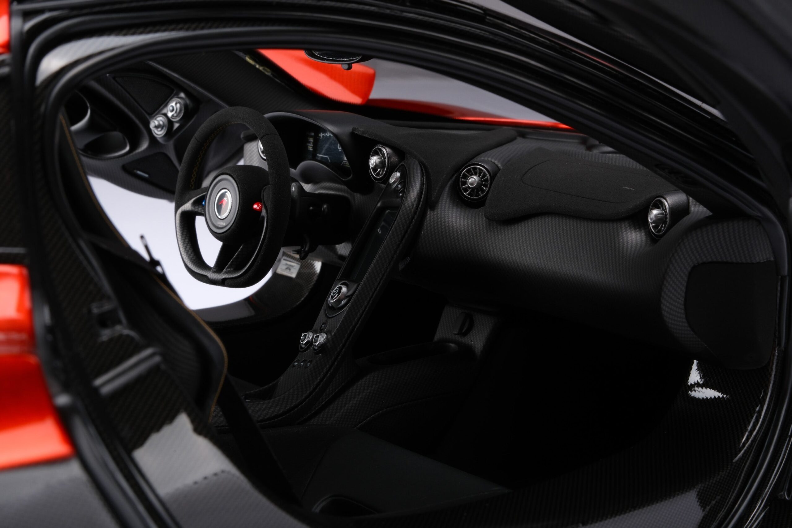 Amalgam McLaren P1 (2012) | 1:8 - Image 33