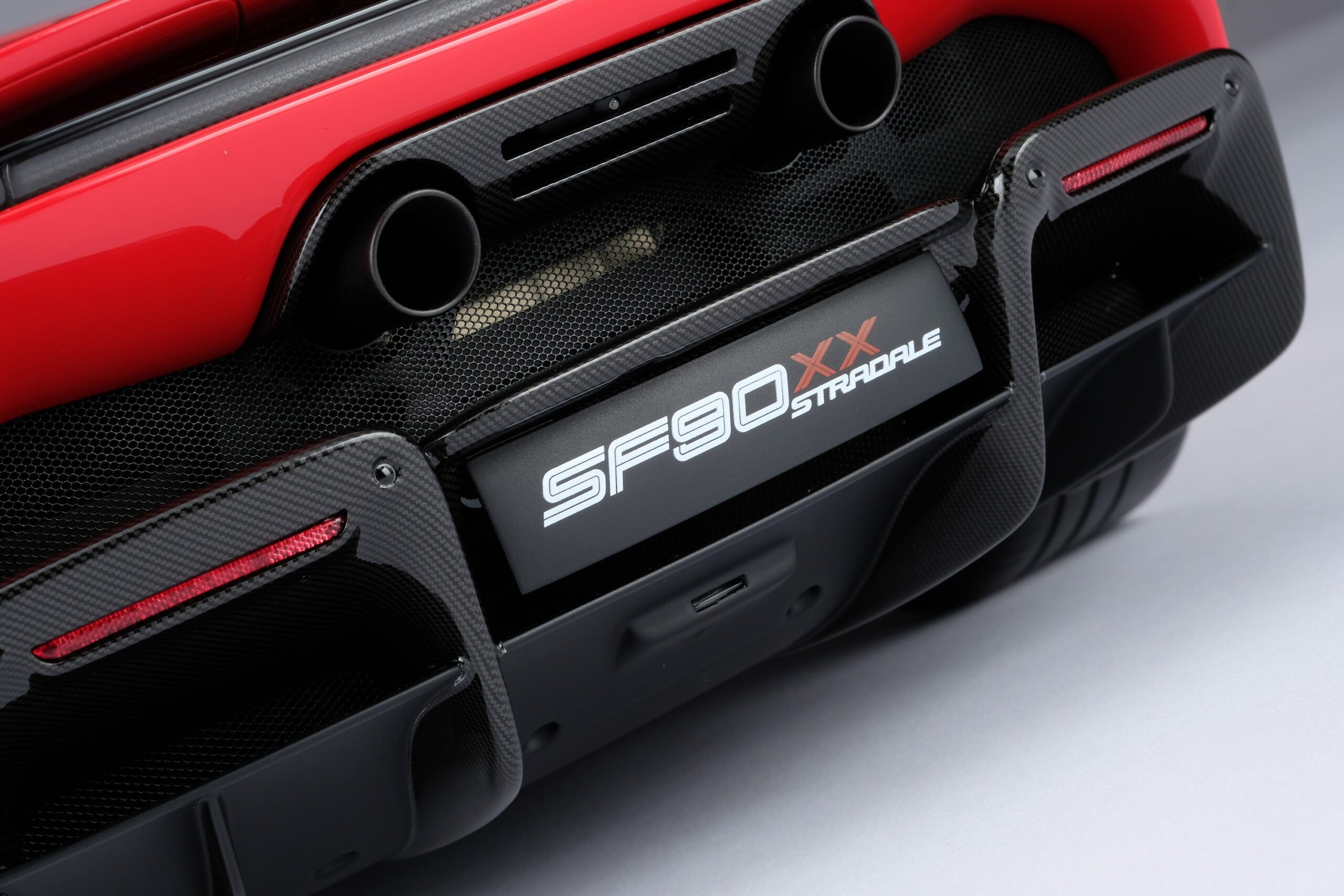 Amalgam Ferrari SF90 XX Stradale (2023) | 1:8 - Imagen 28