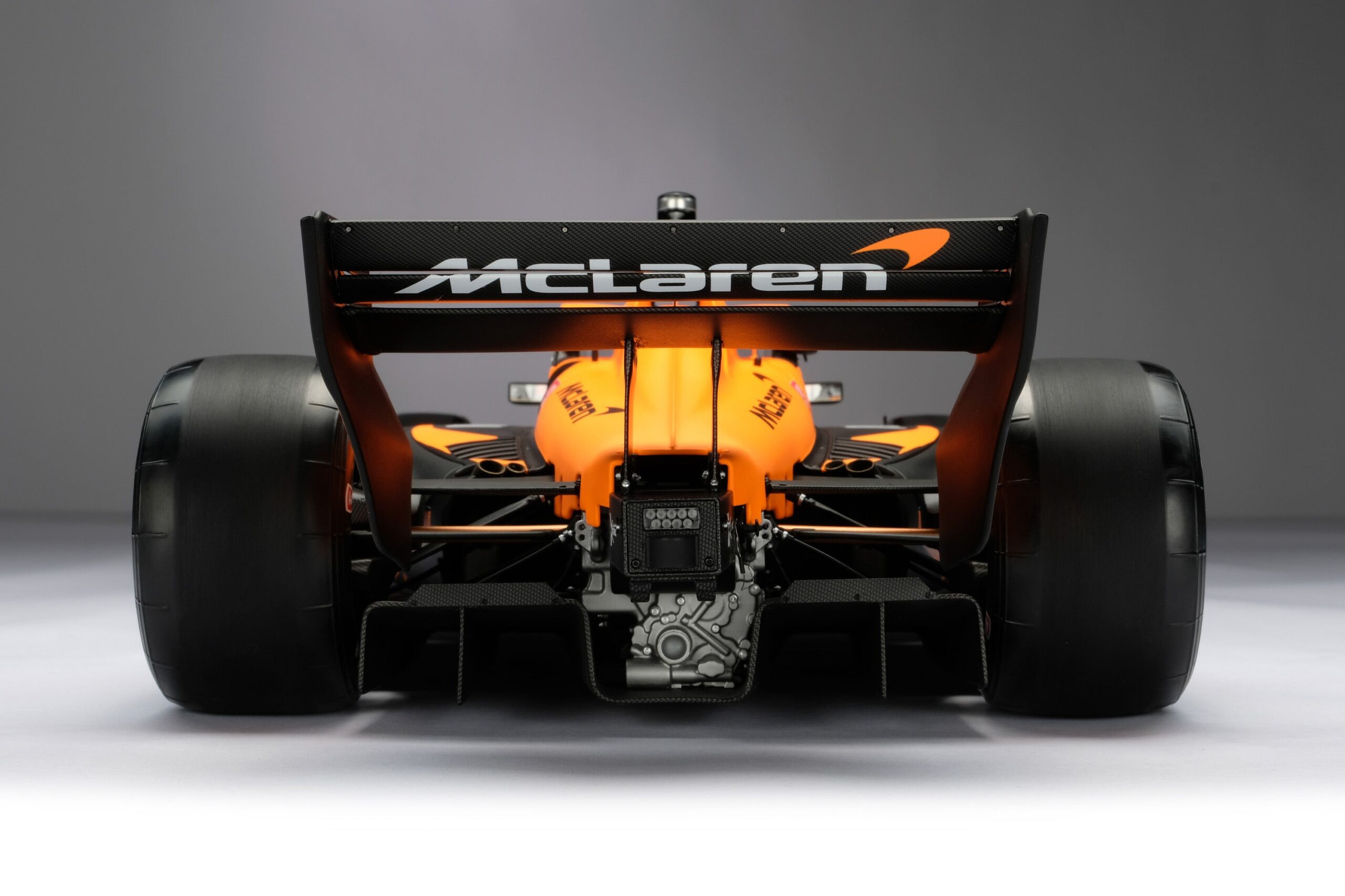 Amalgam McLaren Dallara IR-12 Arrow SP 2022 Alabama Grand Prix Winner O'Ward | 1:8 - Imagen 8