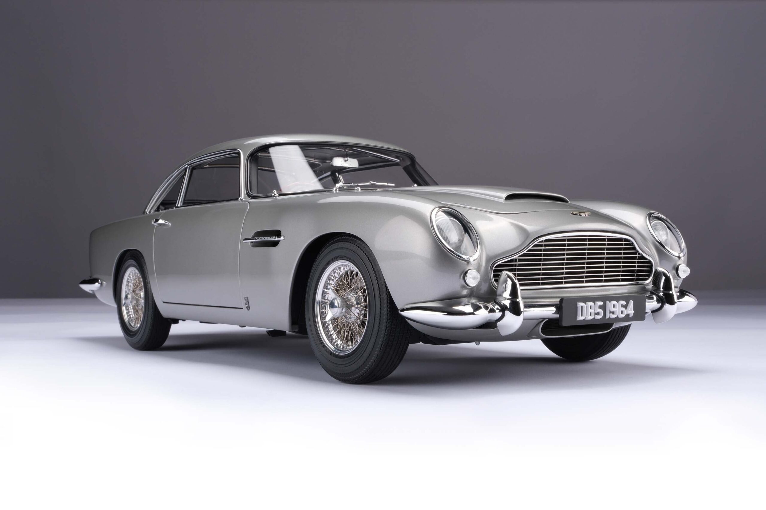 Amalgam Aston Martin DB5 Vantage (1964) - Silber | 1:8 - Image 5