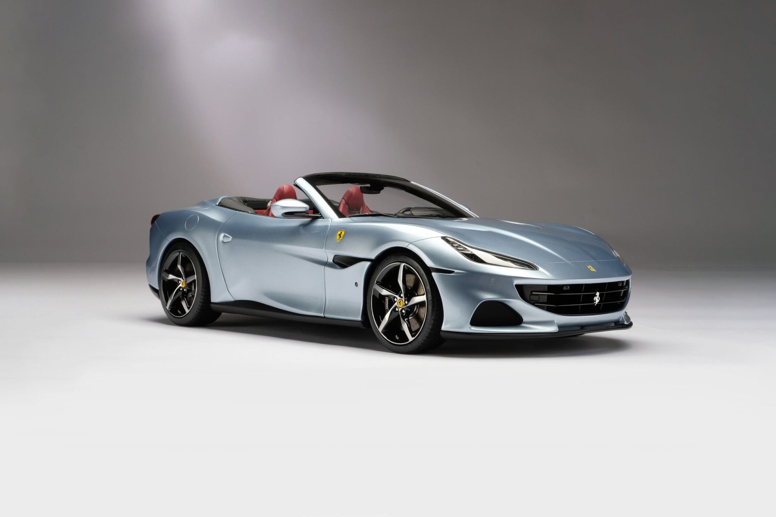 Amalgam Ferrari Portofino M (2020) | 1:8 – Bild 2
