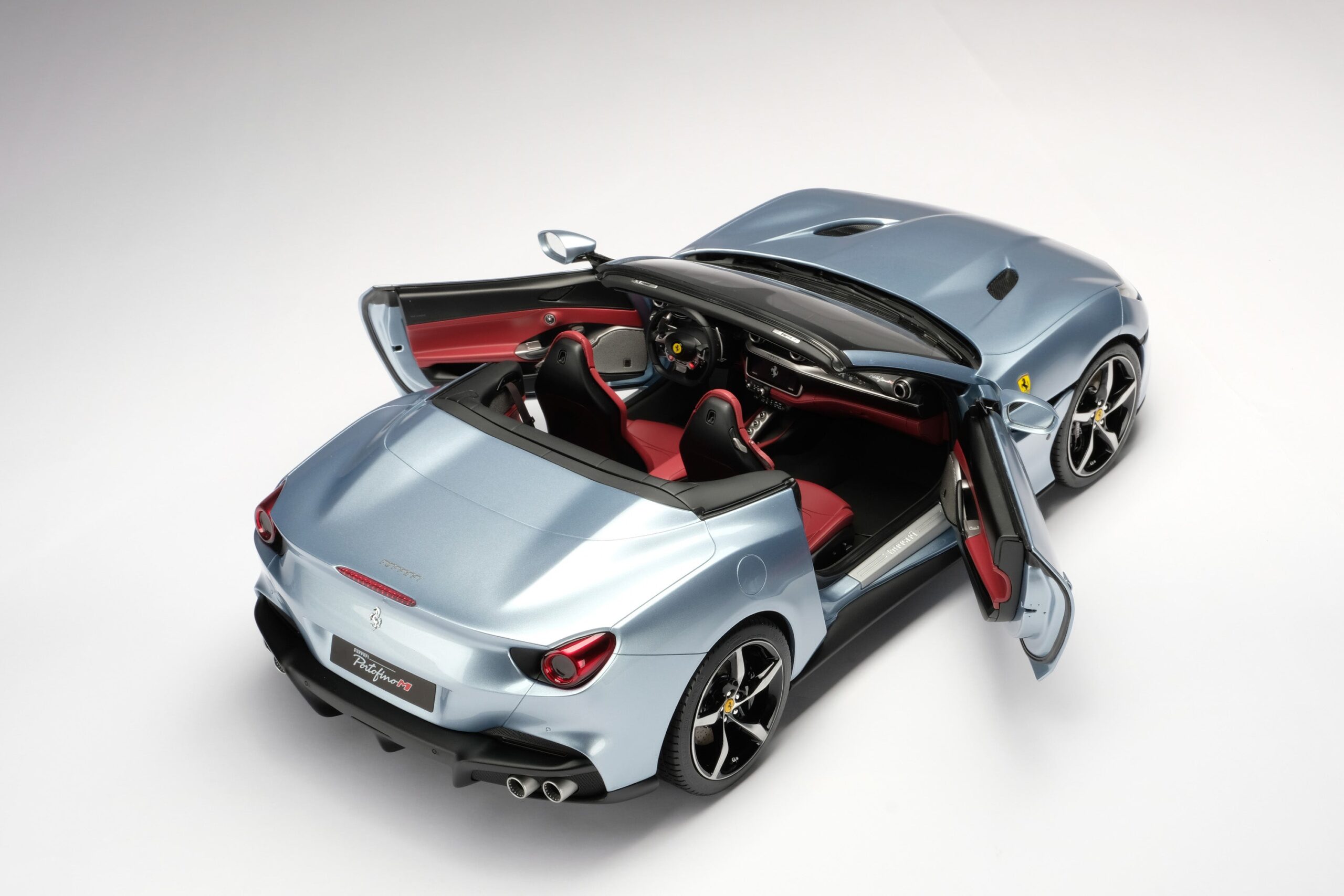 Amalgam Ferrari Portofino M (2020) | 1:8 – Bild 11