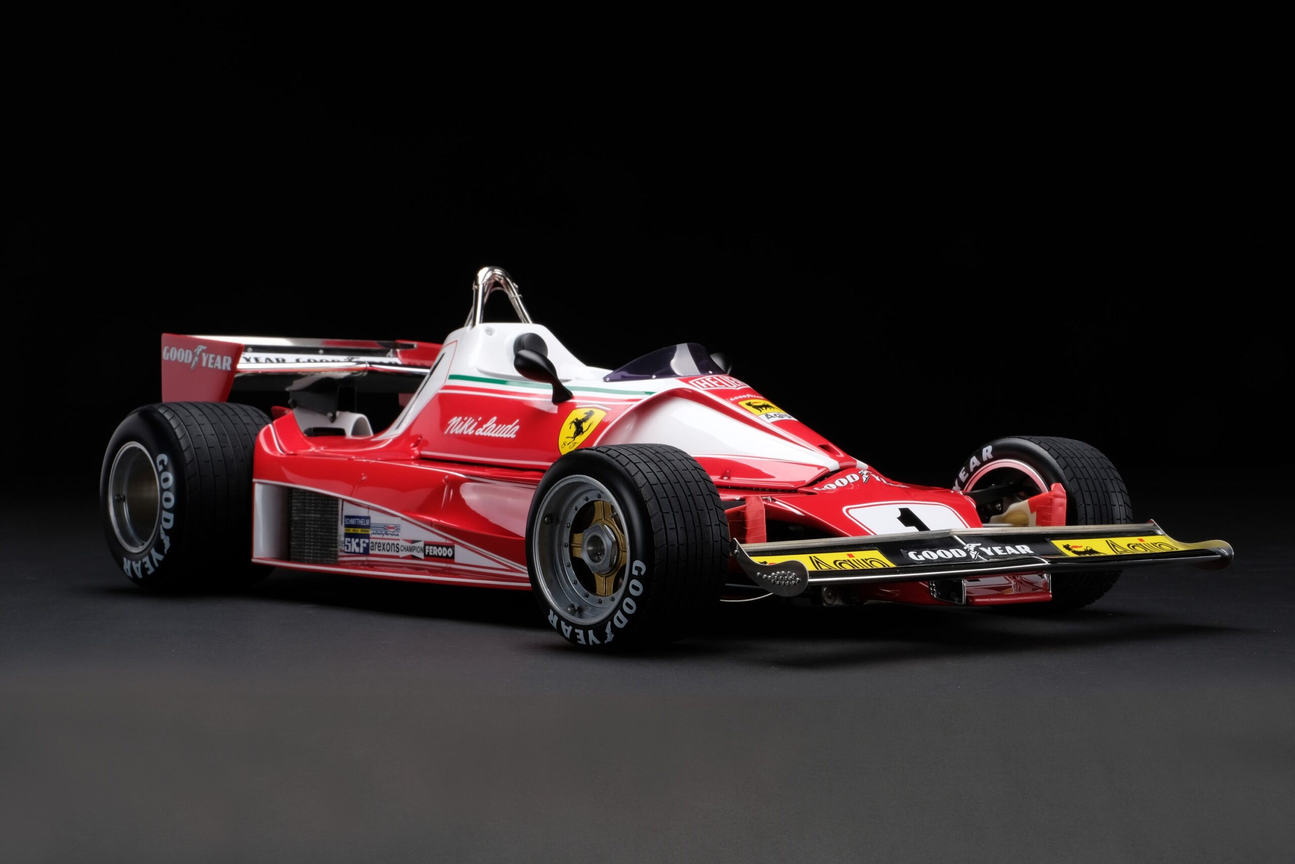 Amalgam Ferrari 312 T2 (1976) Niki Lauda - Rot | 1:8