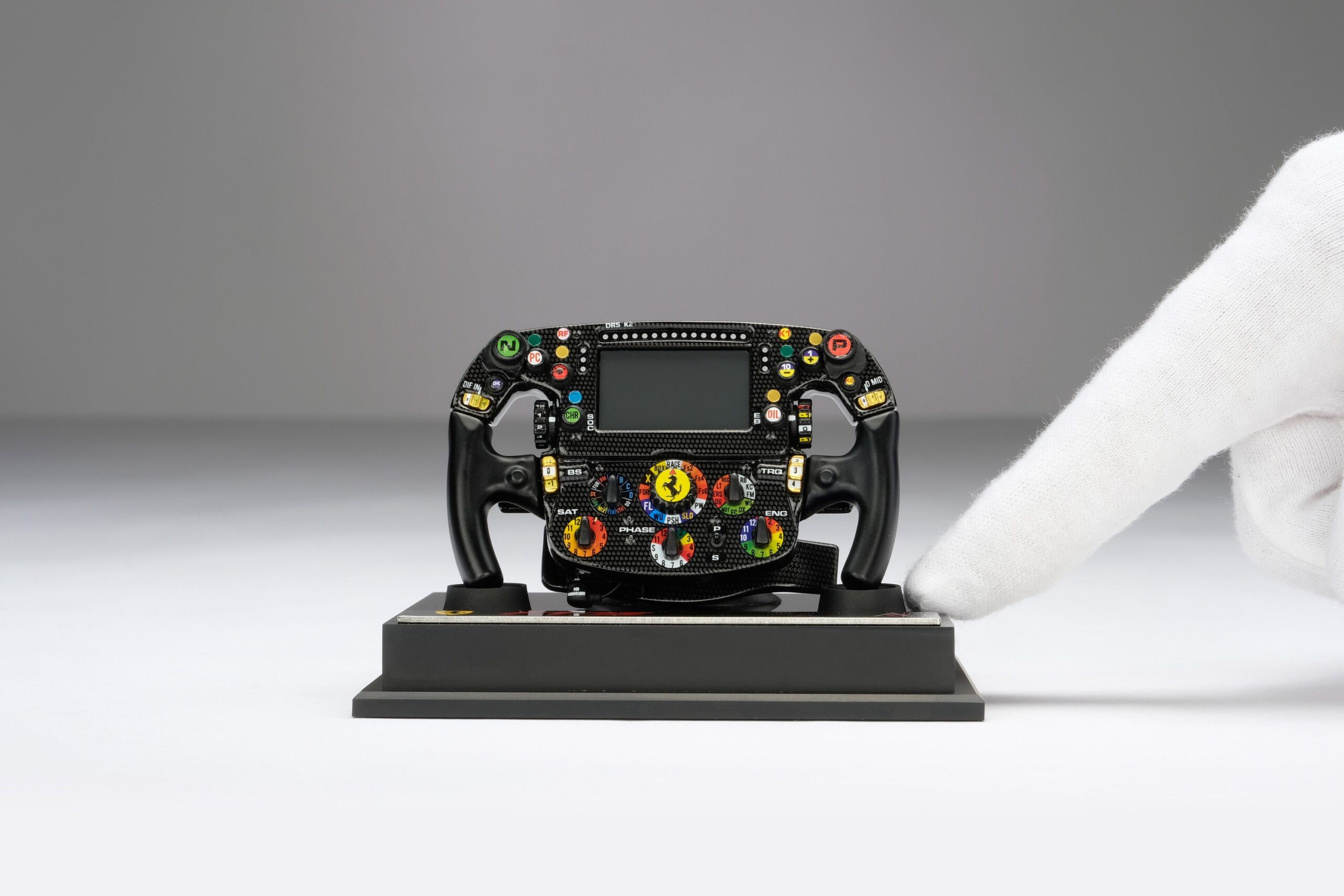 Amalgam Ferrari F1-75 Lenkrad (2022) | 1:4 - Imagen 4