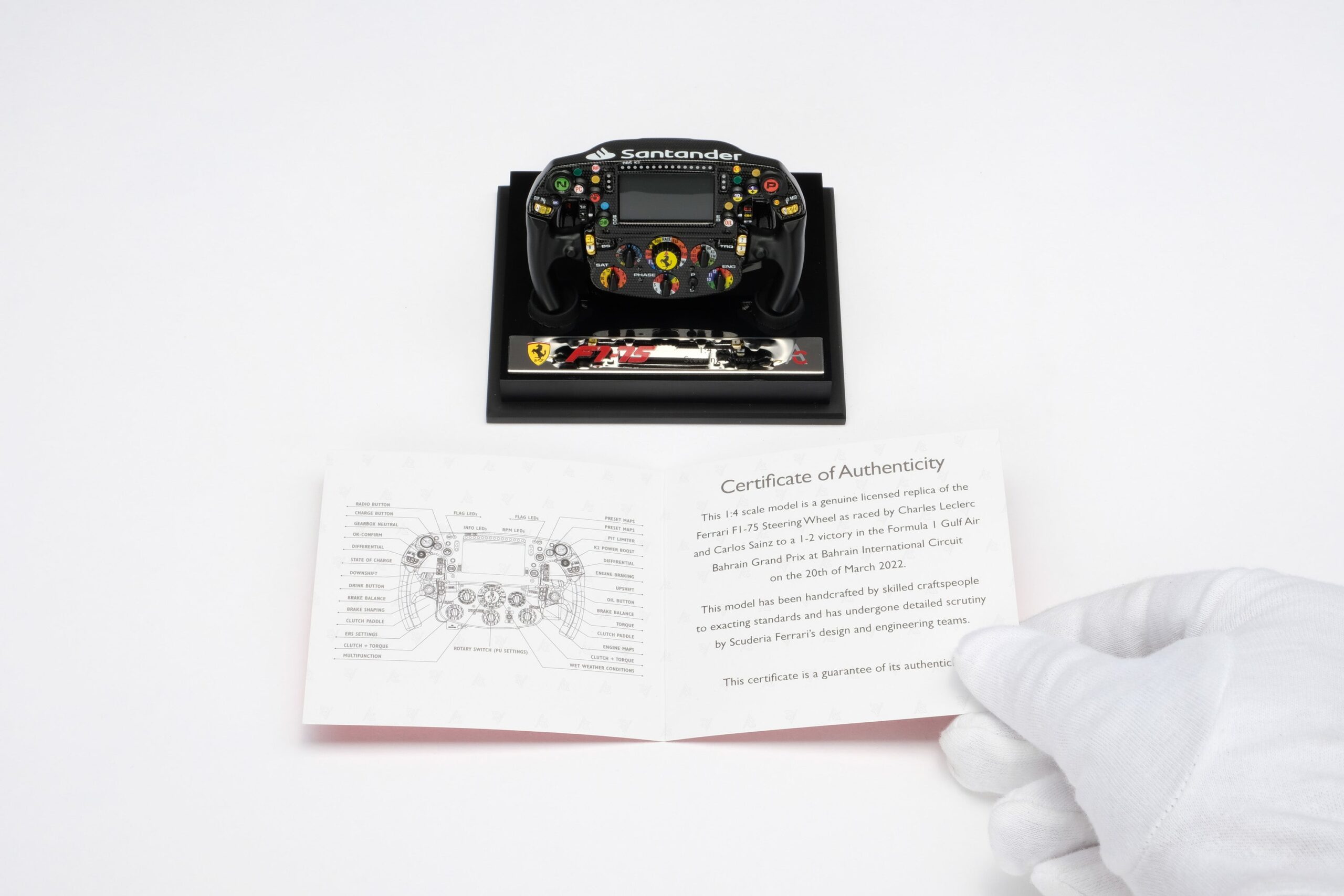 Amalgam Ferrari F1-75 Lenkrad (2022) | 1:4 - Imagen 16