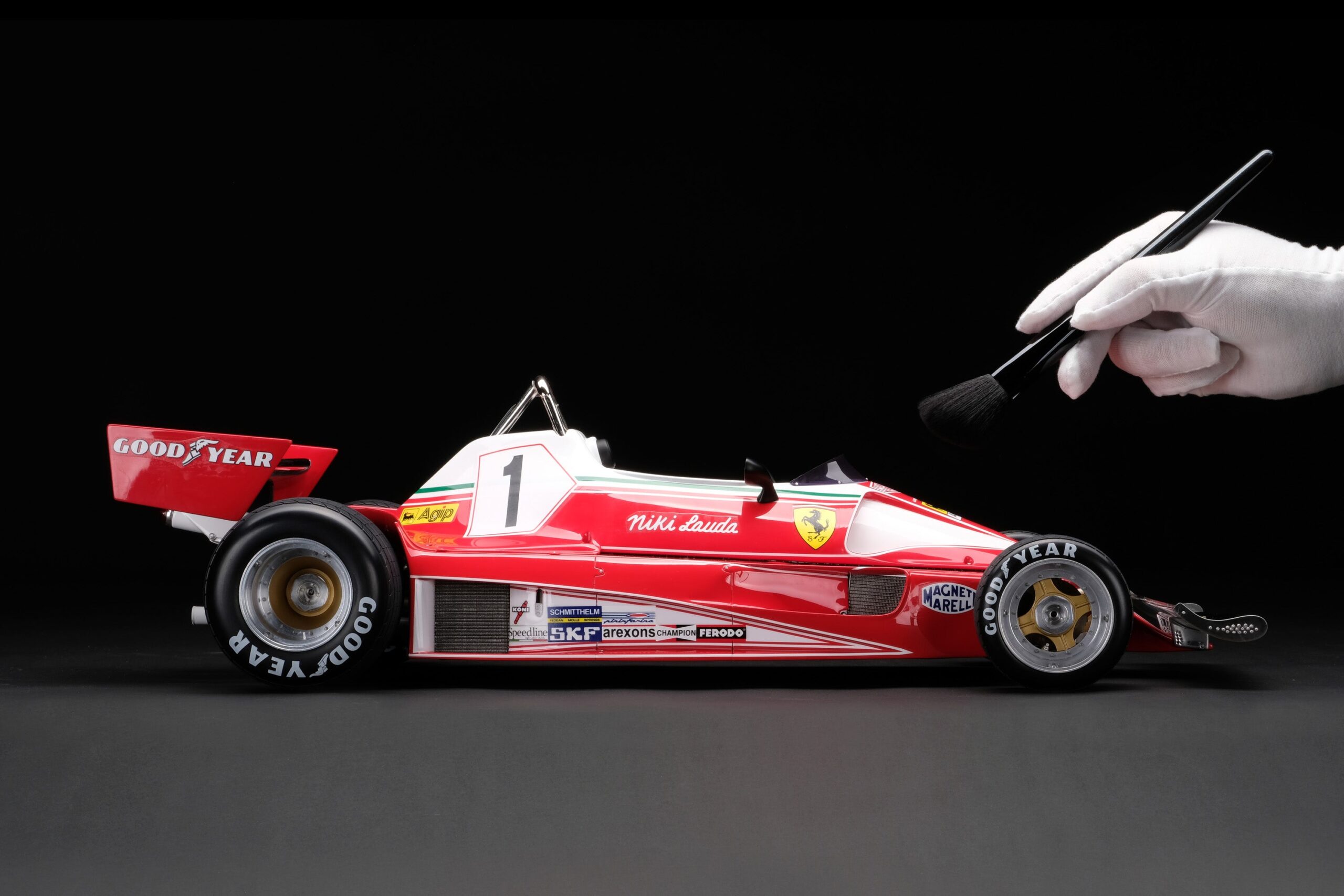 Amalgam Ferrari 312 T2 (1976) Niki Lauda - Rot | 1:8 – Bild 3