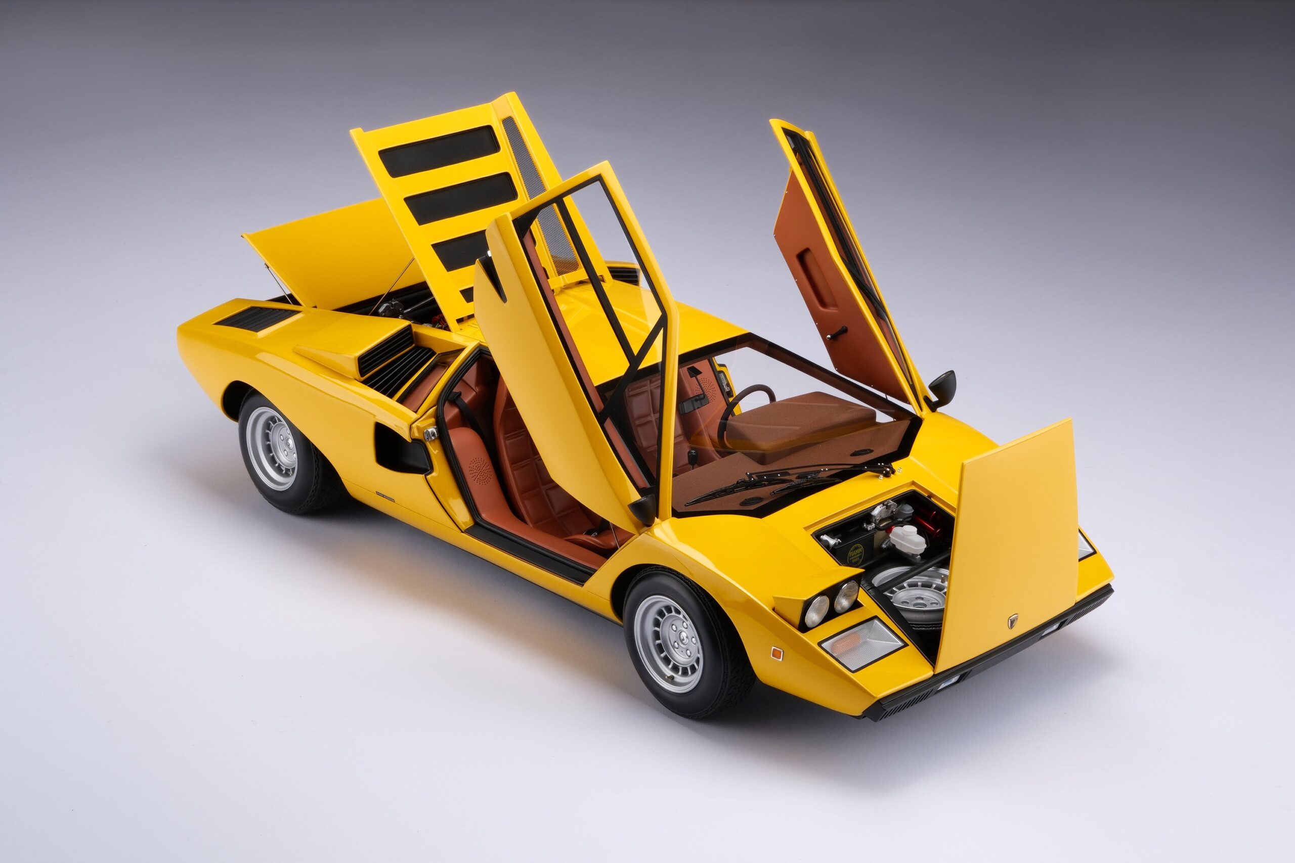Amalgam Lamborghini Countach LP400 (1974) | 1:8 - Imagen 15
