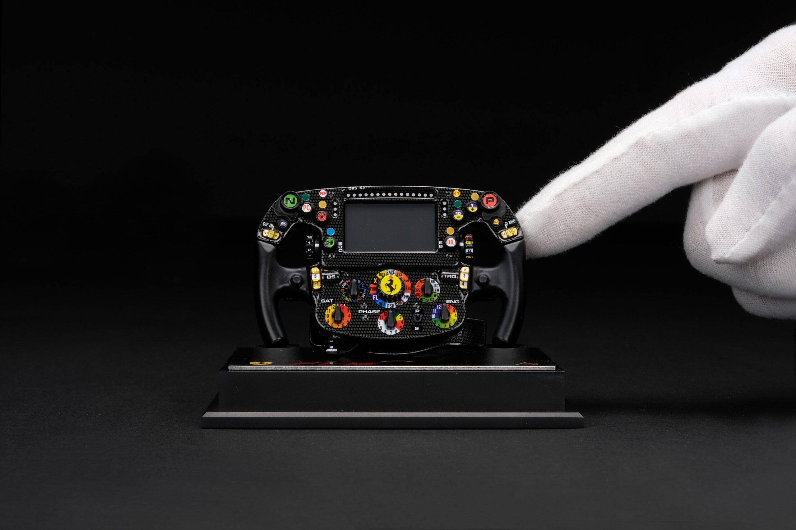 Amalgam Ferrari F1-75 Lenkrad (2022) | 1:4 - Imagen 3
