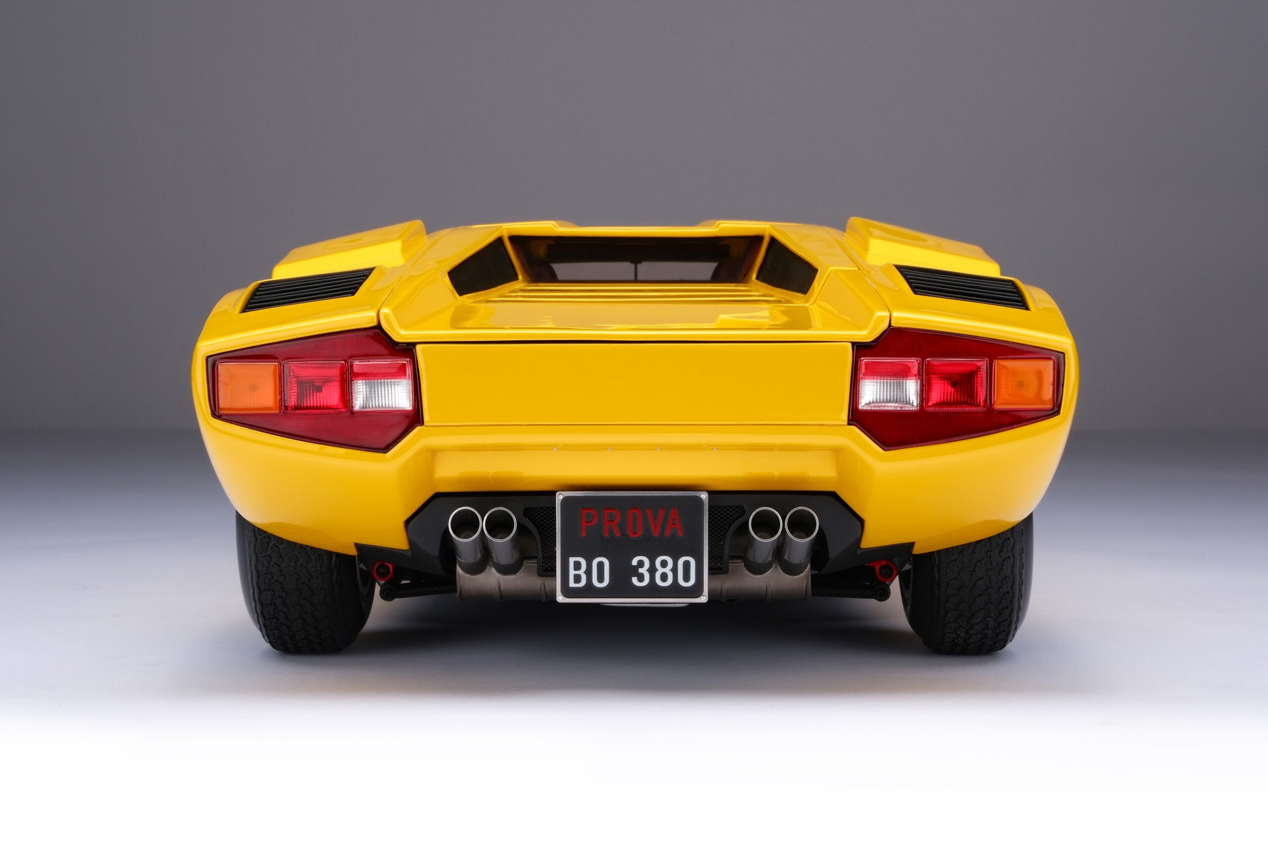 Amalgam Lamborghini Countach LP400 (1974) | 1:8 - Imagen 13