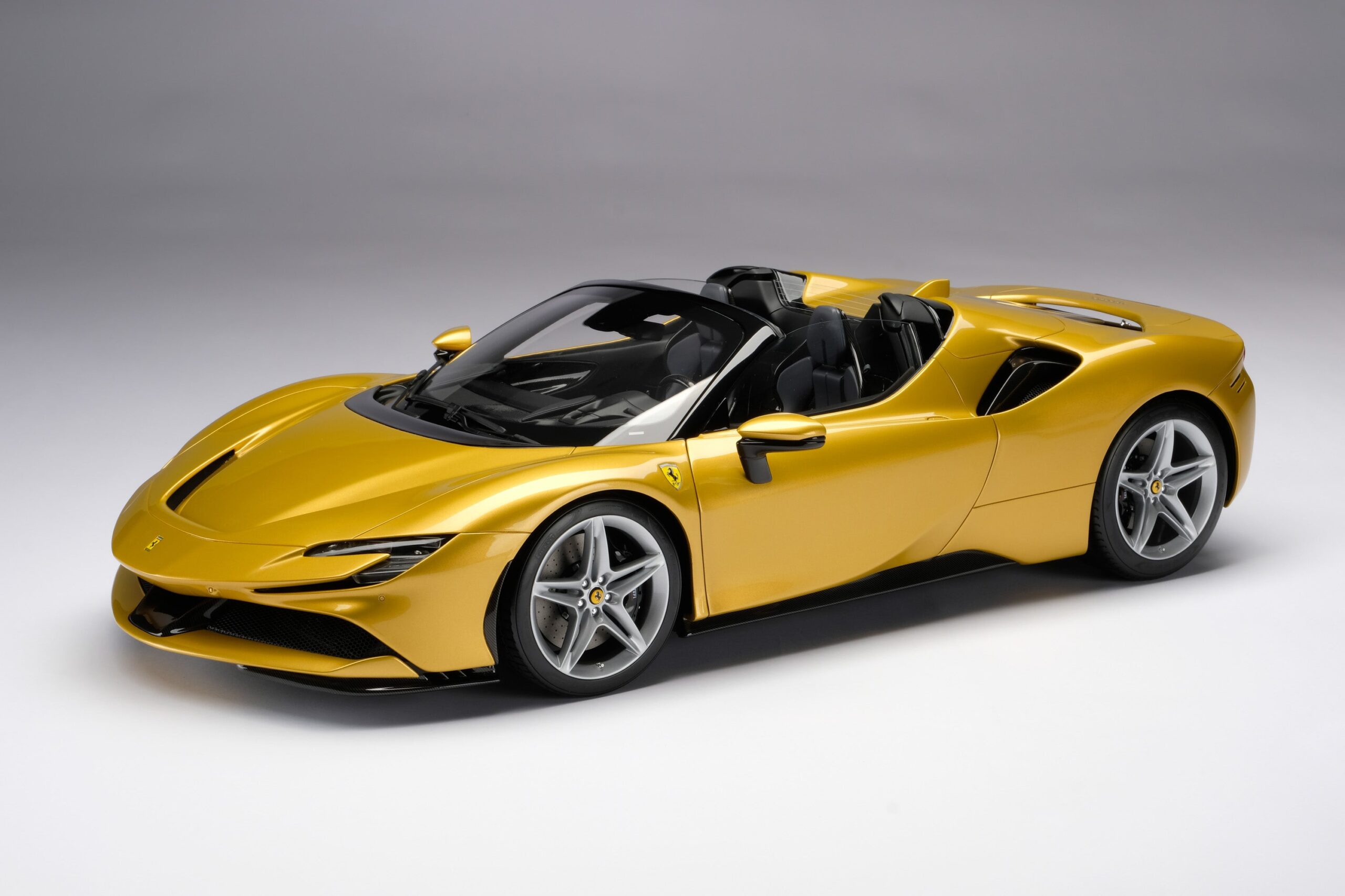Amalgam Ferrari SF90 Spider (2020) | 1:8 – Bild 16