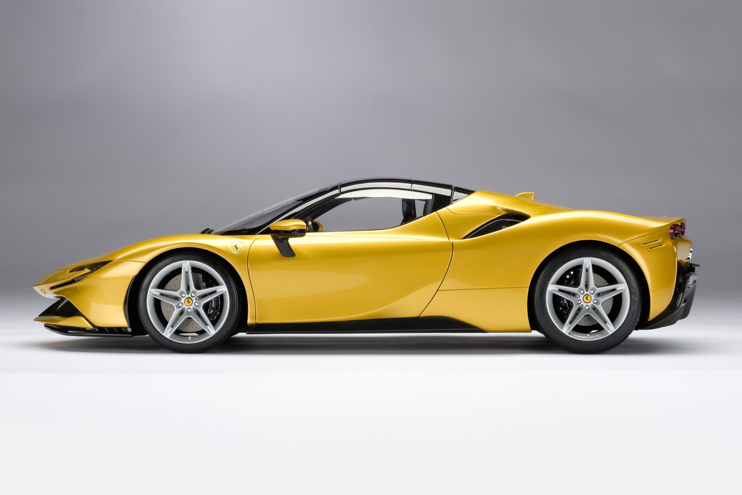 Amalgam Ferrari SF90 Spider (2020) | 1:8 – Bild 13