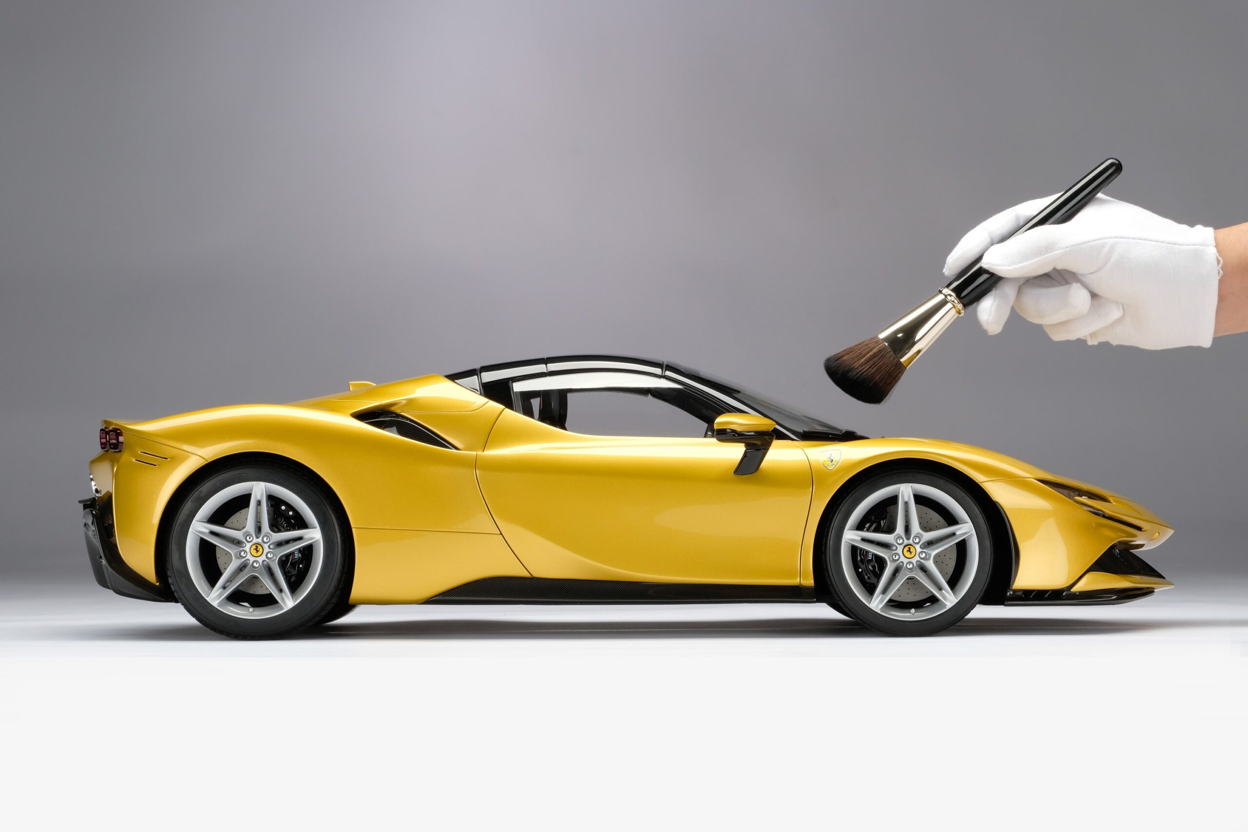 Amalgam Ferrari SF90 Spider (2020) | 1:8 – Bild 3