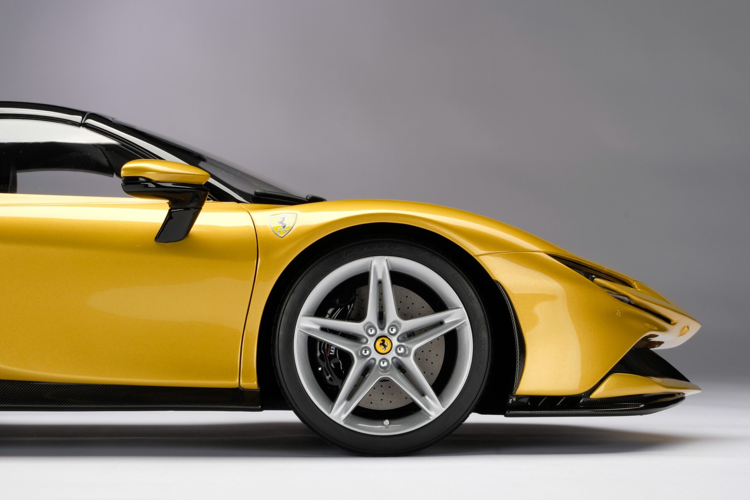 Amalgam Ferrari SF90 Spider (2020) | 1:8 – Bild 19