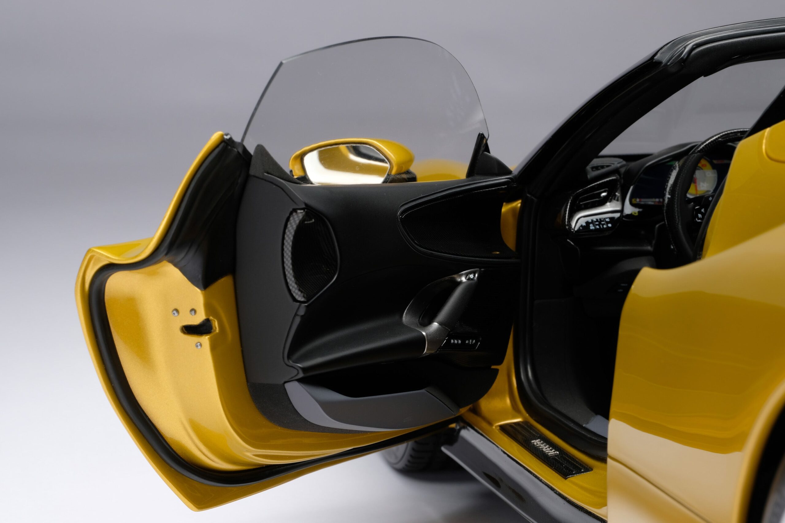 Amalgam Ferrari SF90 Spider (2020) | 1:8 – Bild 14
