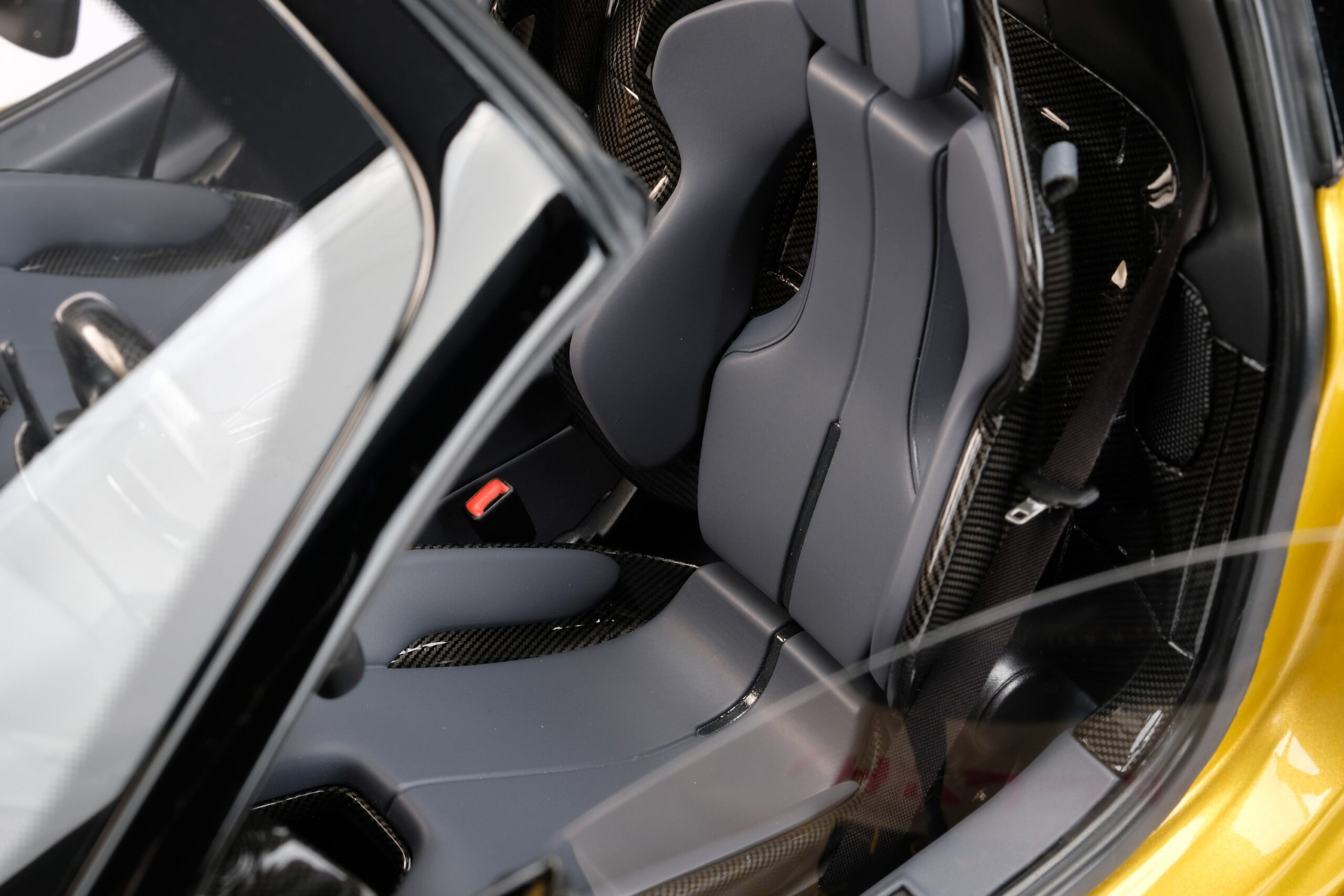 Amalgam Ferrari SF90 Spider (2020) | 1:8 – Bild 5