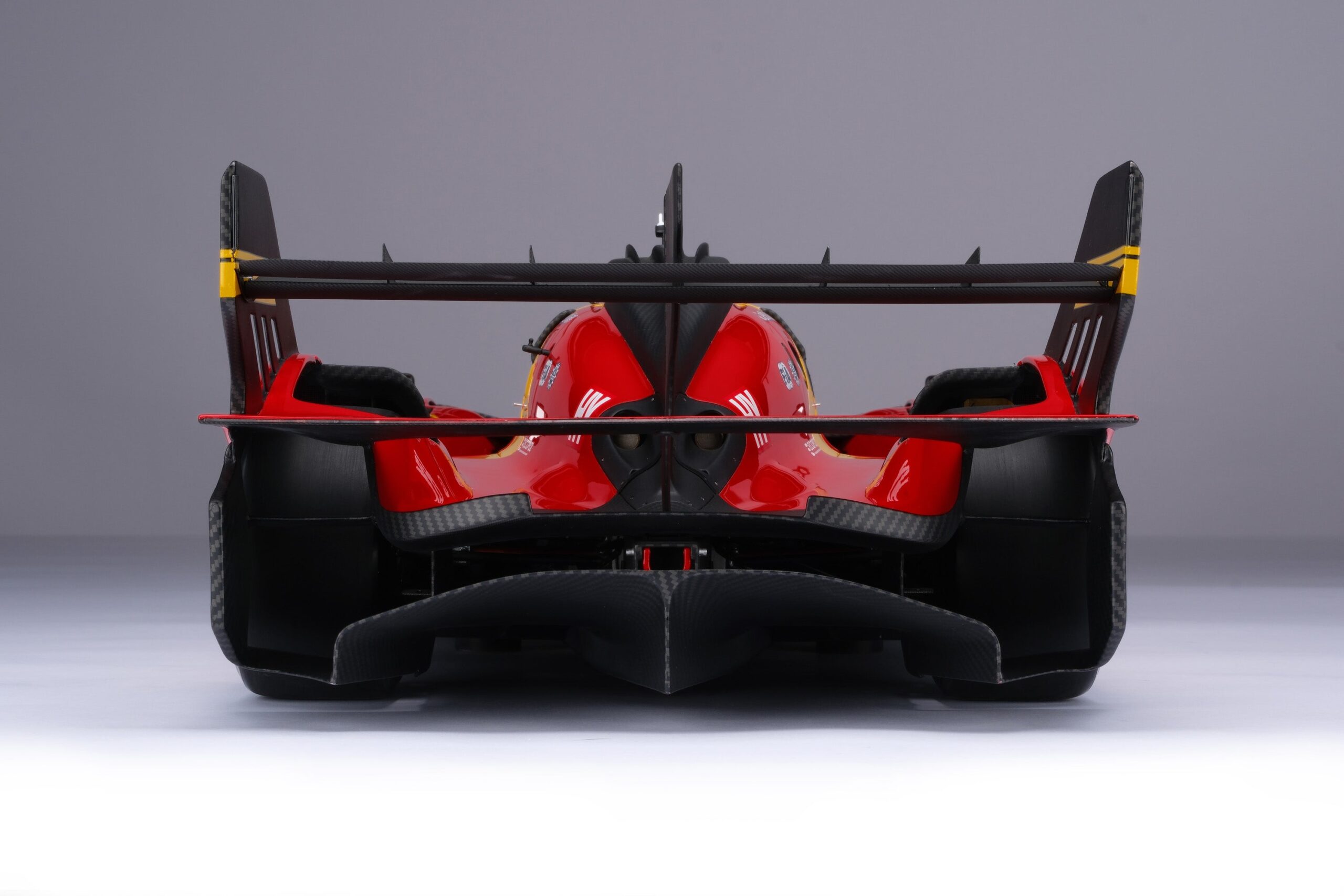 Amalgam Ferrari 499P 2023 Le Mans - Rot | 1:8 – Bild 8
