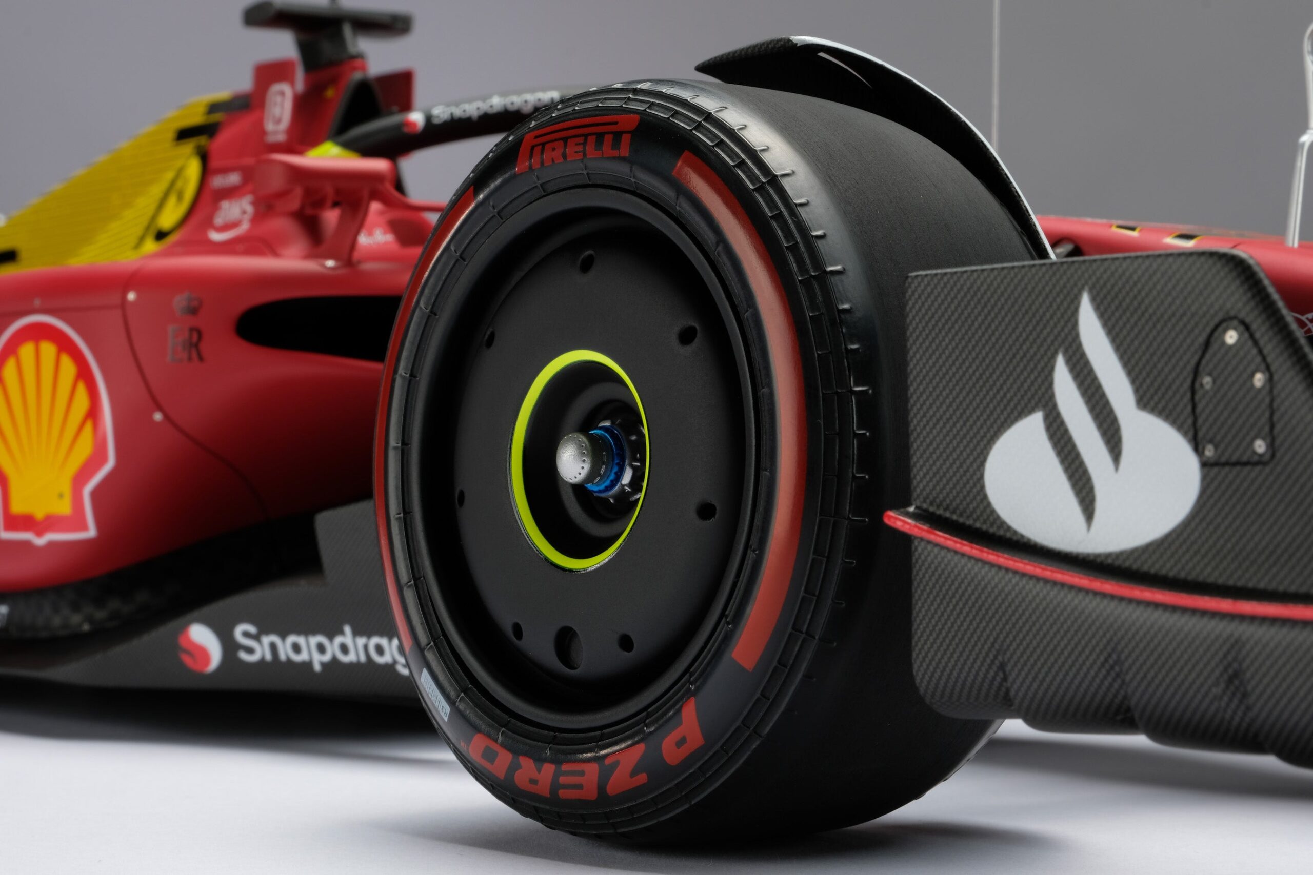 Amalgam Ferrari F1-75 2022 Italian Grand Prix - Rot | 1:8 - Image 13