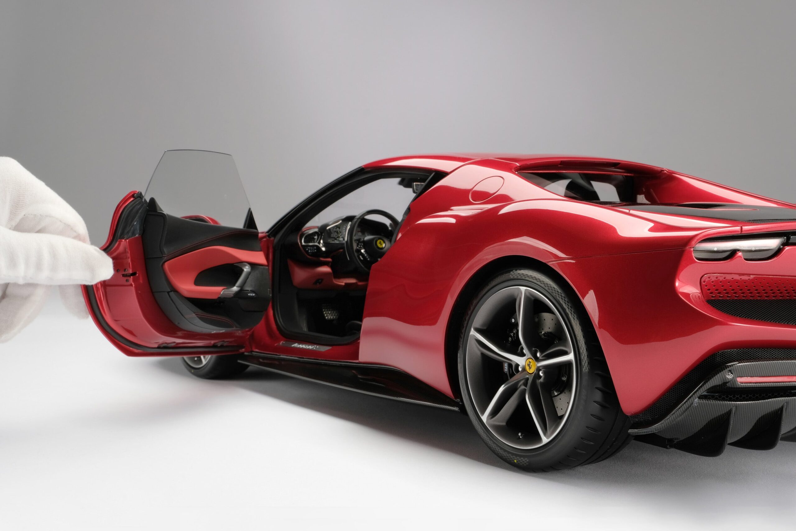 Amalgam Ferrari 296 GTB (2021) - Rot | 1:8 - Image 9