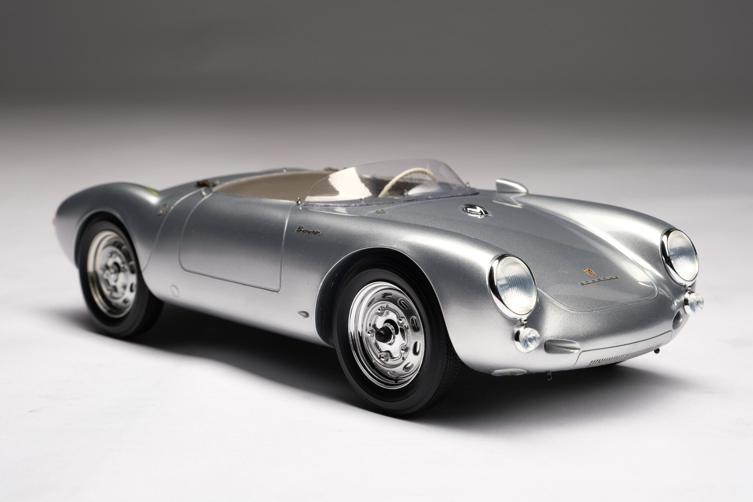 Amalgam Porsche 550 RS Spyder - Silber | 1:18 - Image 10
