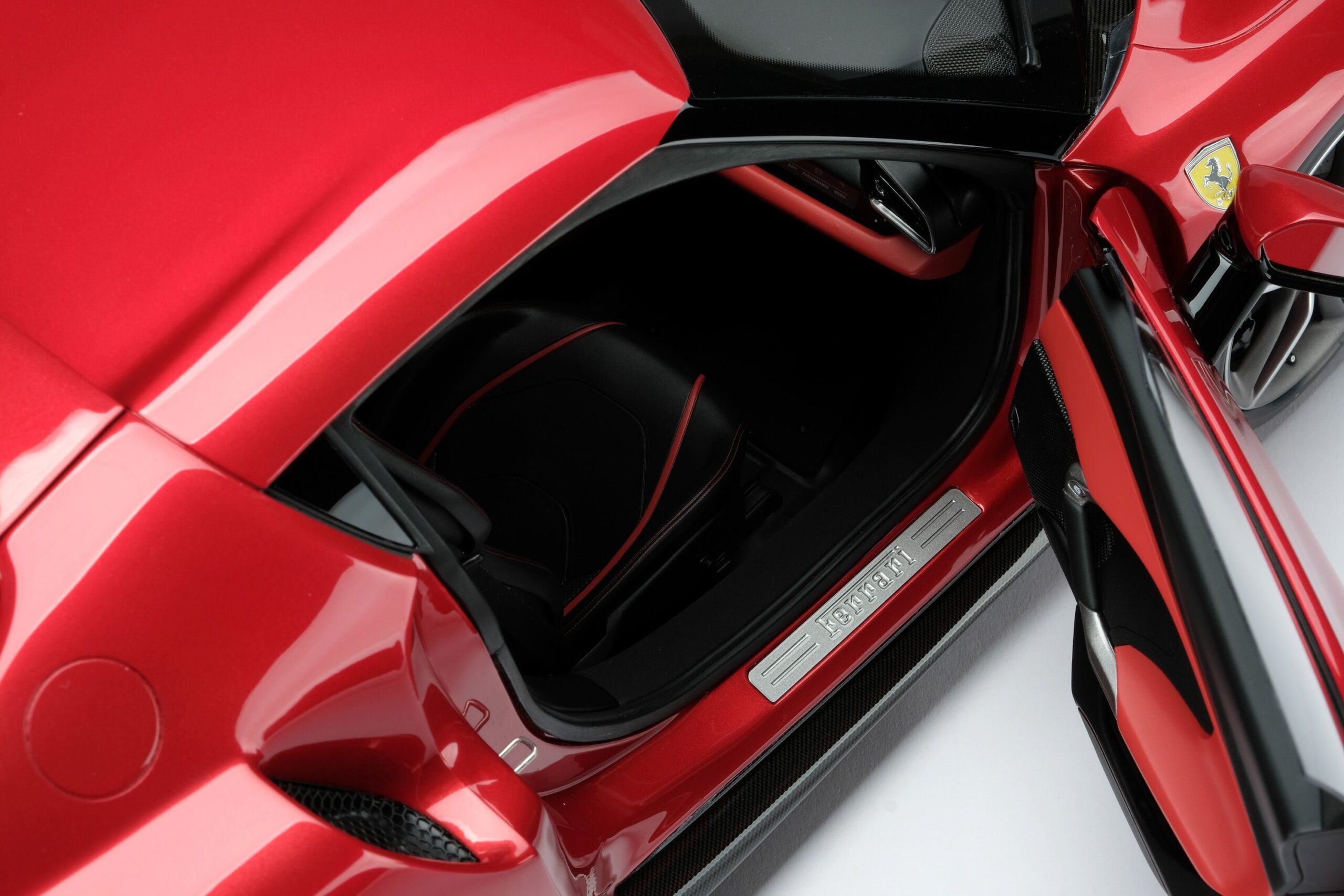 Amalgam Ferrari 296 GTB (2021) - Rot | 1:8 - Image 13