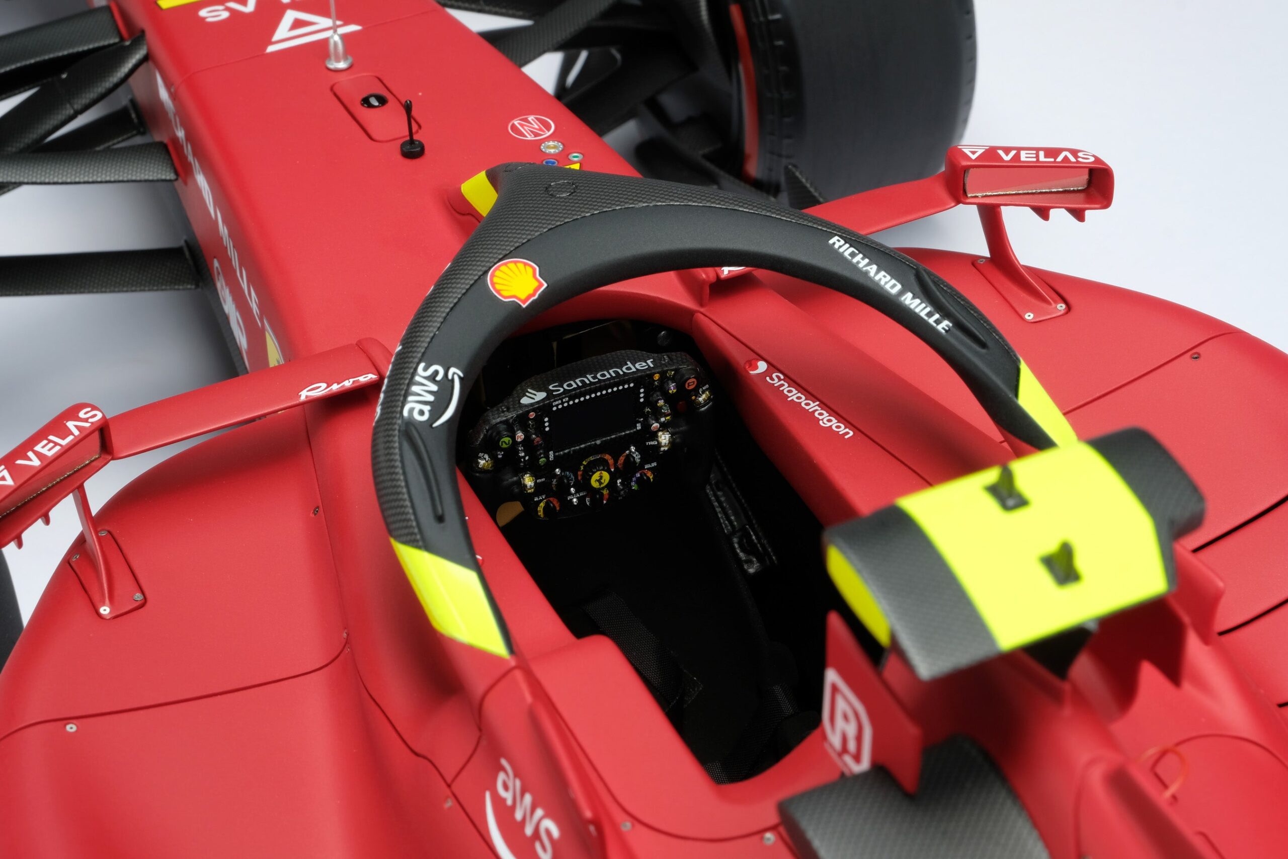 Amalgam Ferrari F1-75 2022 Italian Grand Prix - Rot | 1:8 - Image 28