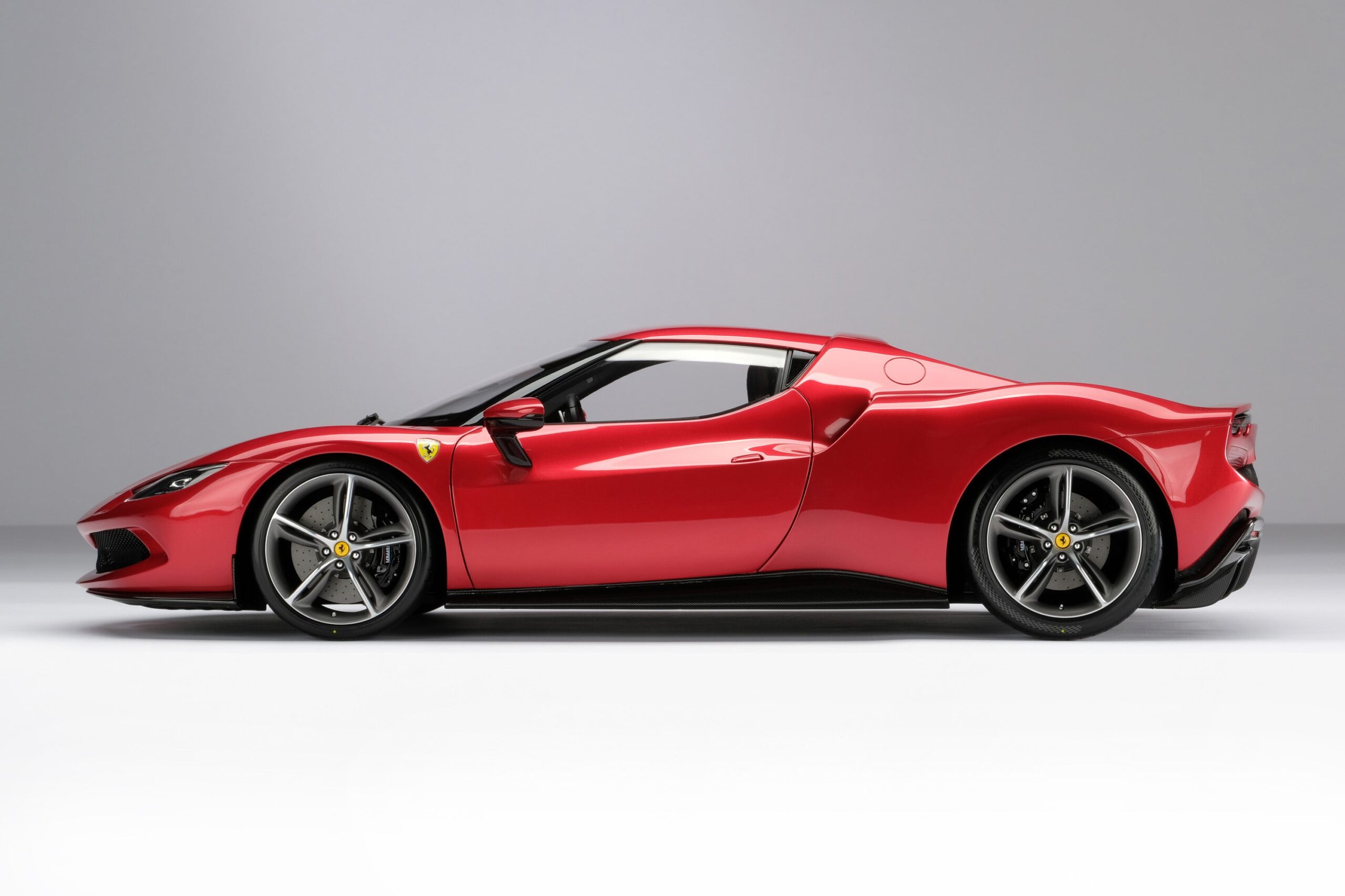 Amalgam Ferrari 296 GTB (2021) - Rot | 1:8 - Image 17