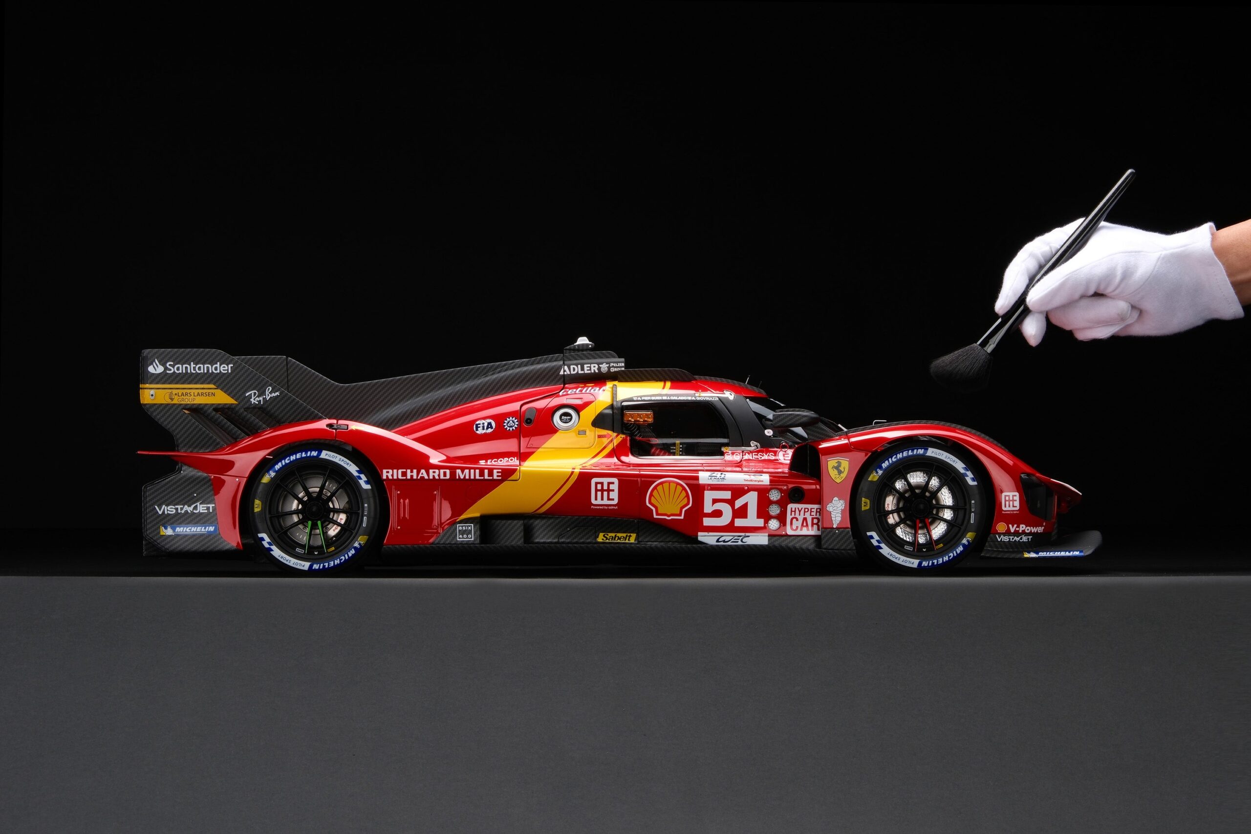 Amalgam Ferrari 499P 2023 Le Mans - Rot | 1:8 – Bild 3