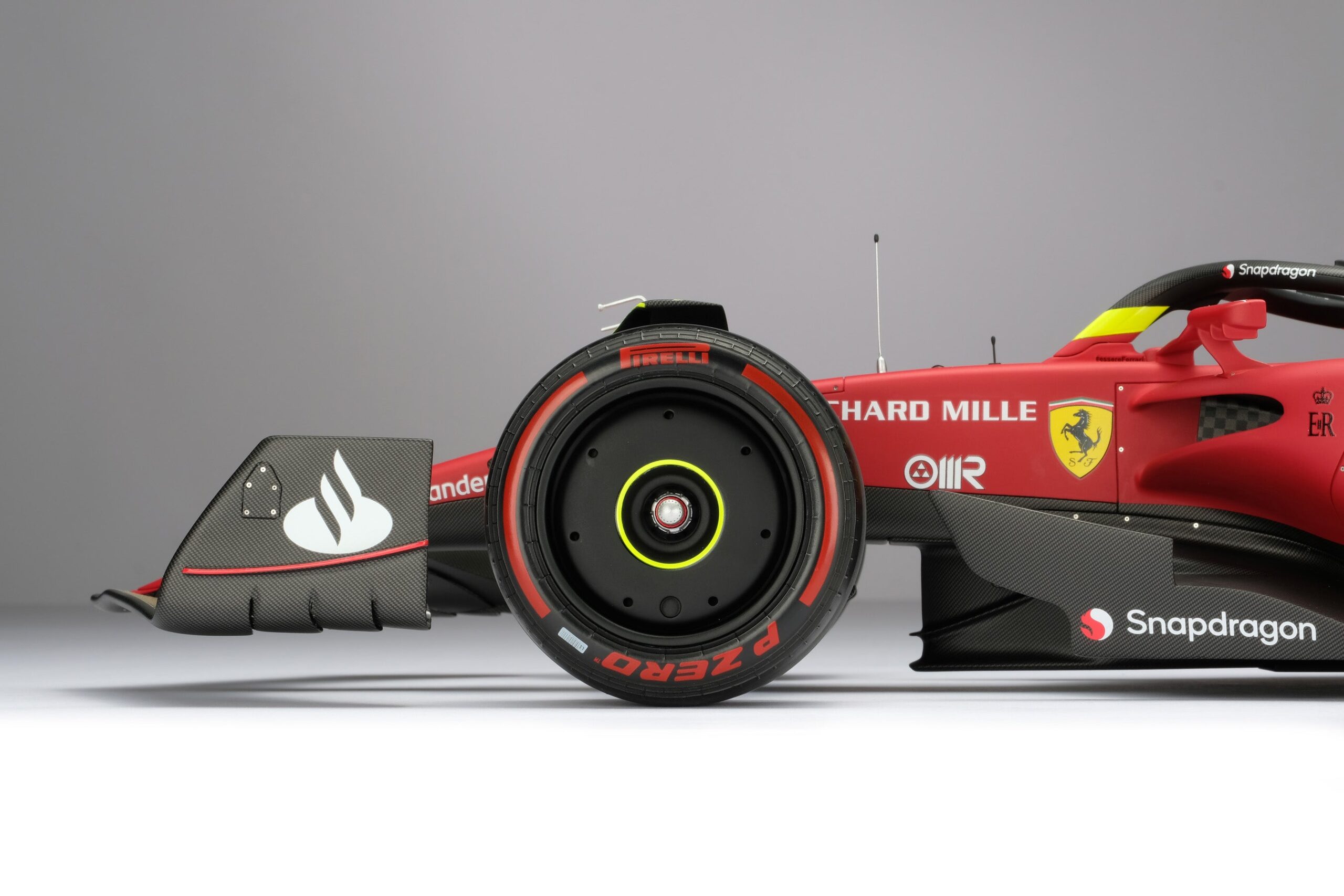 Amalgam Ferrari F1-75 2022 Italian Grand Prix - Rot | 1:8 - Image 37