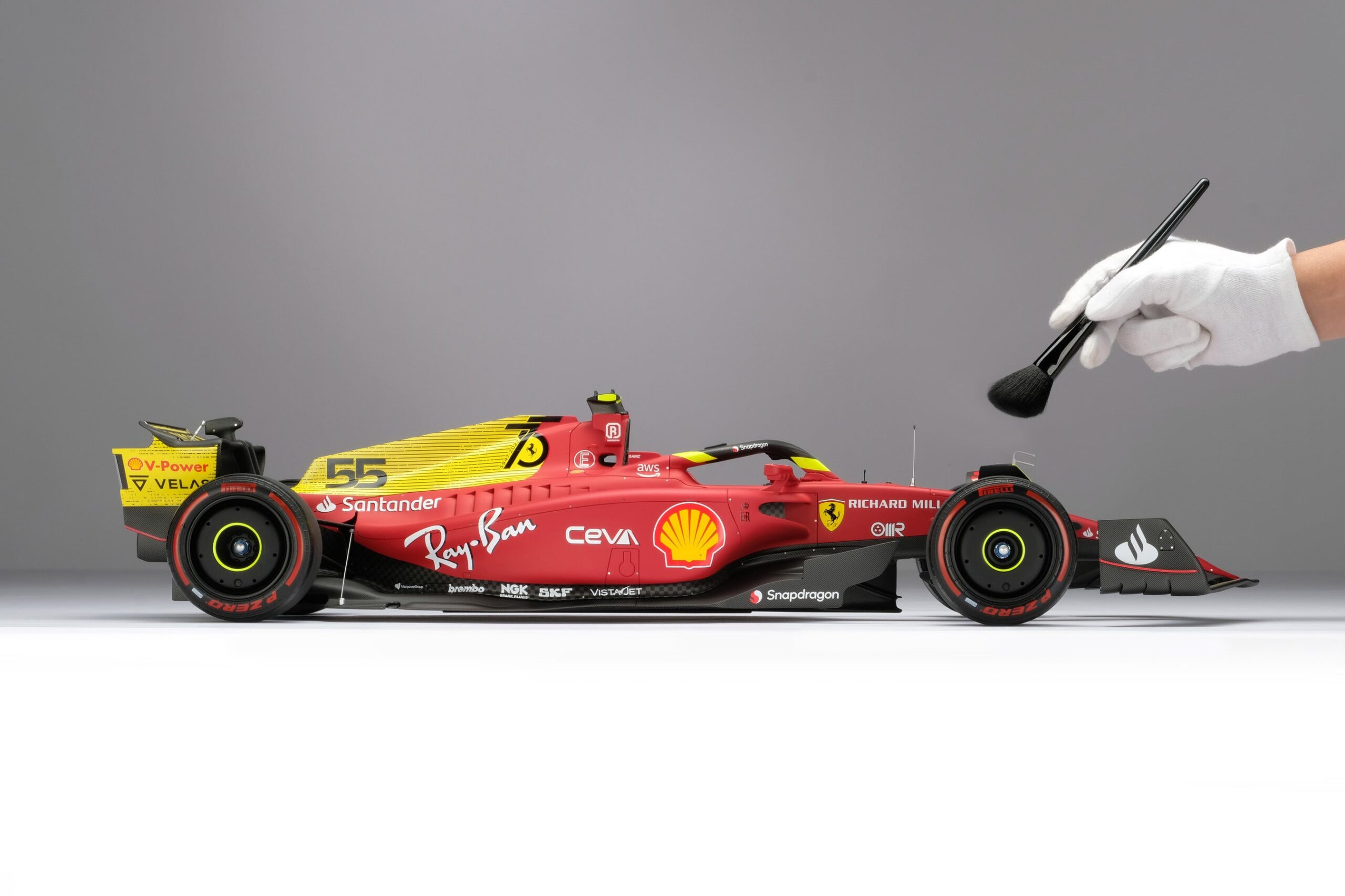 Amalgam Ferrari F1-75 2022 Italian Grand Prix - Rot | 1:8 - Image 23