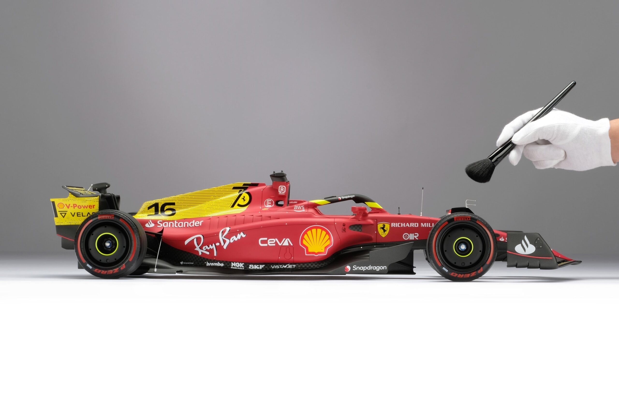 Amalgam Ferrari F1-75 2022 Italian Grand Prix - Rot | 1:8 - Image 5