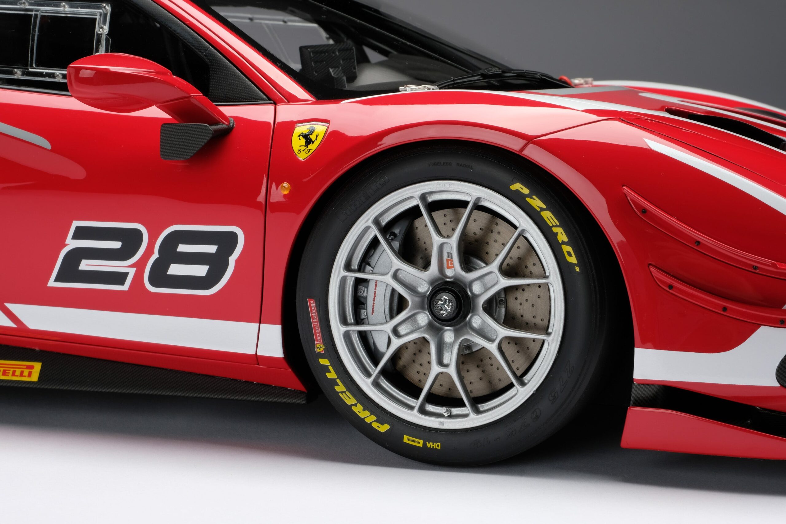 Amalgam Ferrari 488 Challenge Evo (2020) | 1:8 – Bild 16