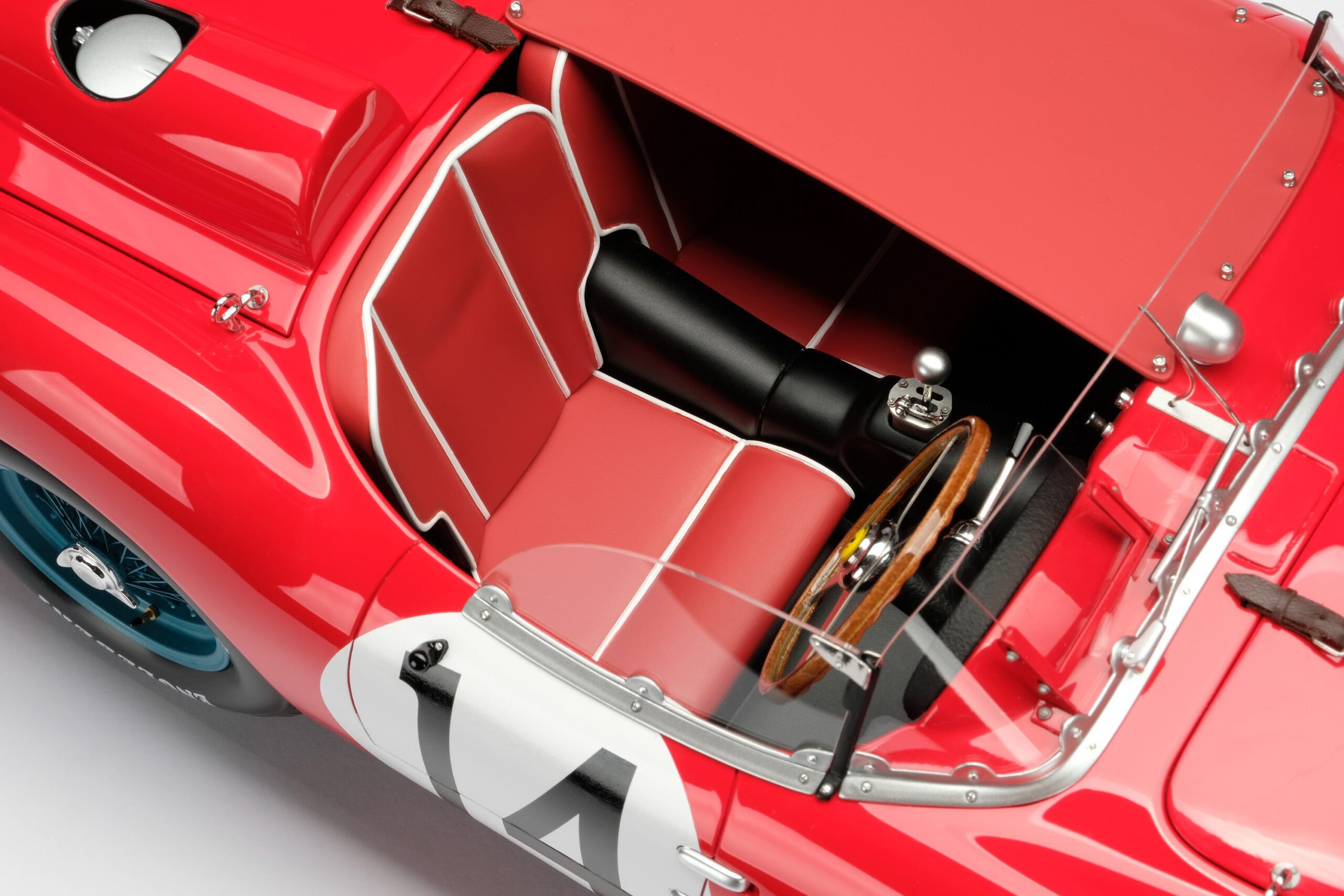 Amalgam Ferrari 250 TR 1958 Sebring 12 Hours Winner | 1:8 - 画像11