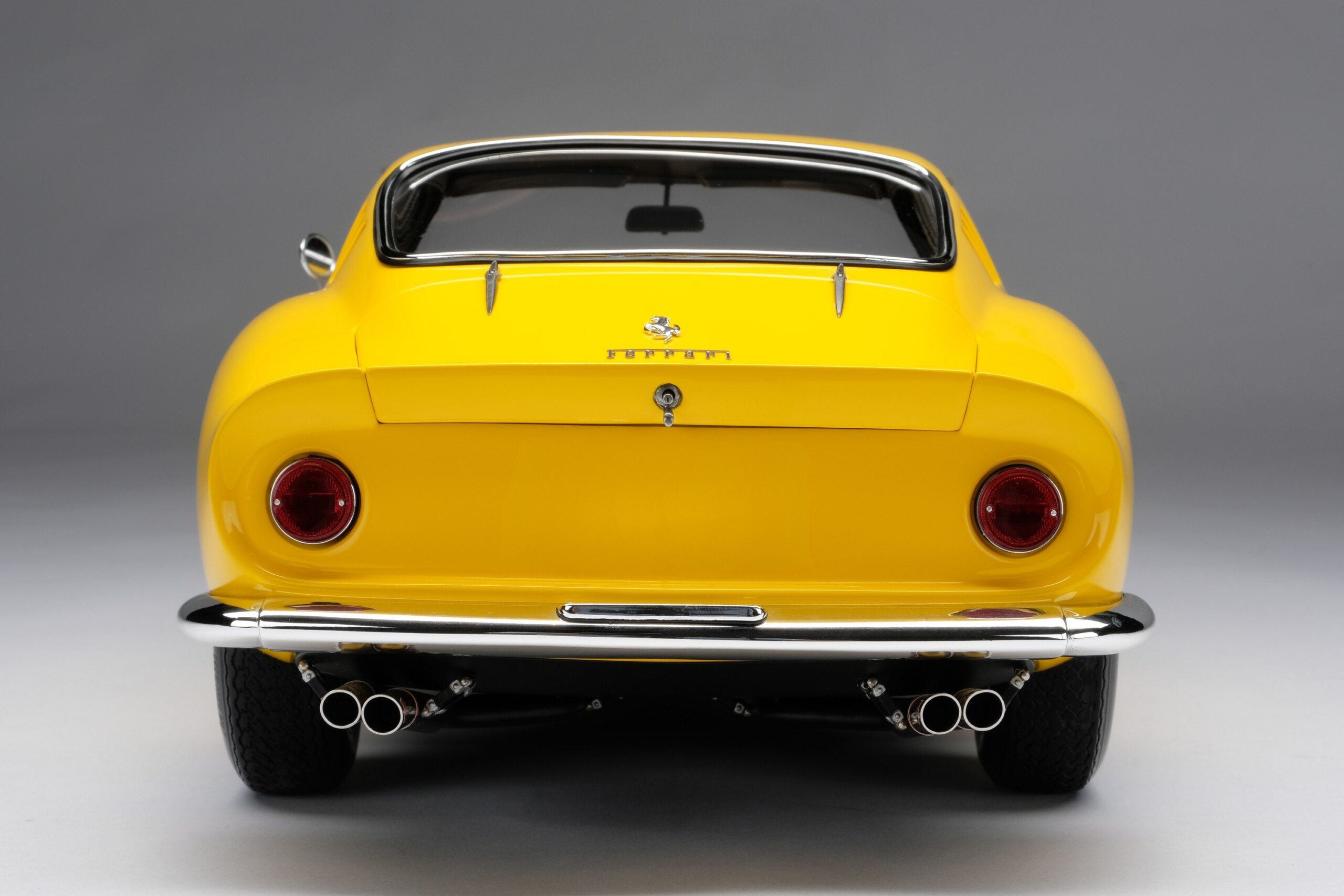 Amalgam Ferrari 275 GTB/4 Paris Motor Show 1966 - Gelb | 1:8 - 画像8