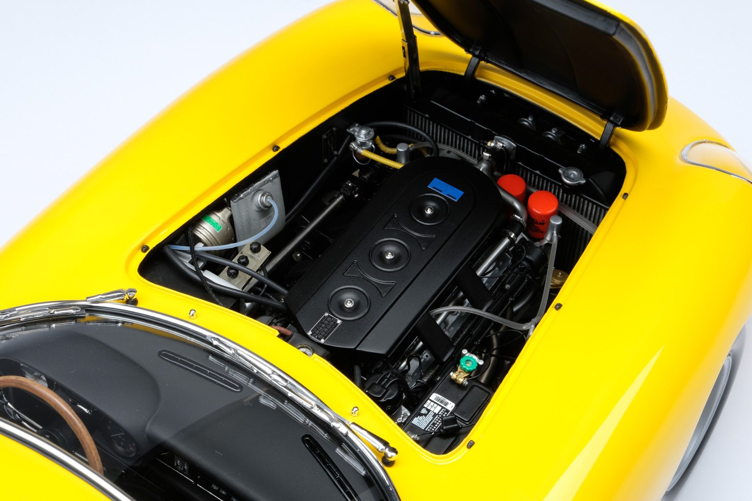 Amalgam Ferrari 275 GTB/4 Paris Motor Show 1966 - Gelb | 1:8 - 画像9