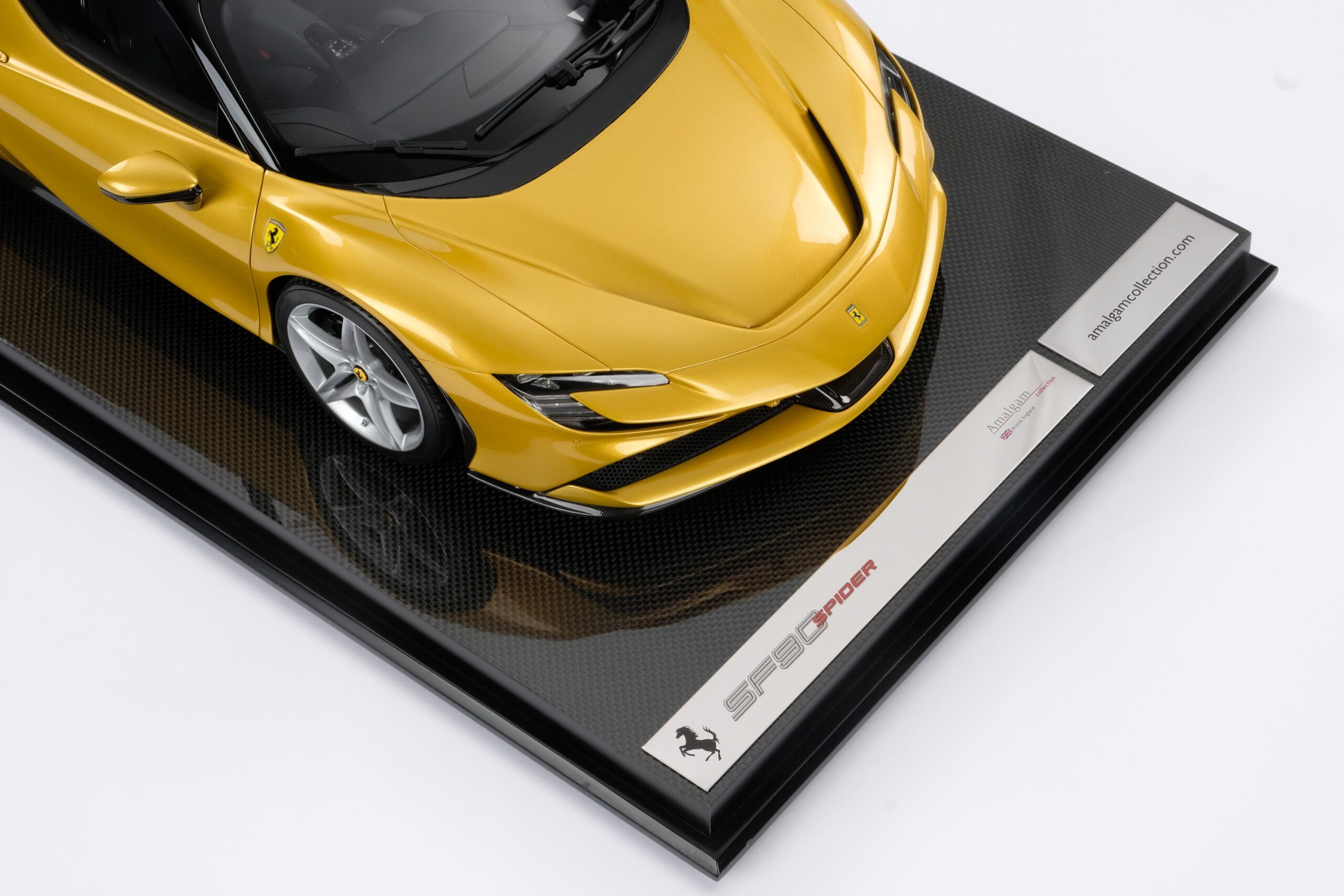 Amalgam Ferrari SF90 Spider (2020) | 1:8 – Bild 23
