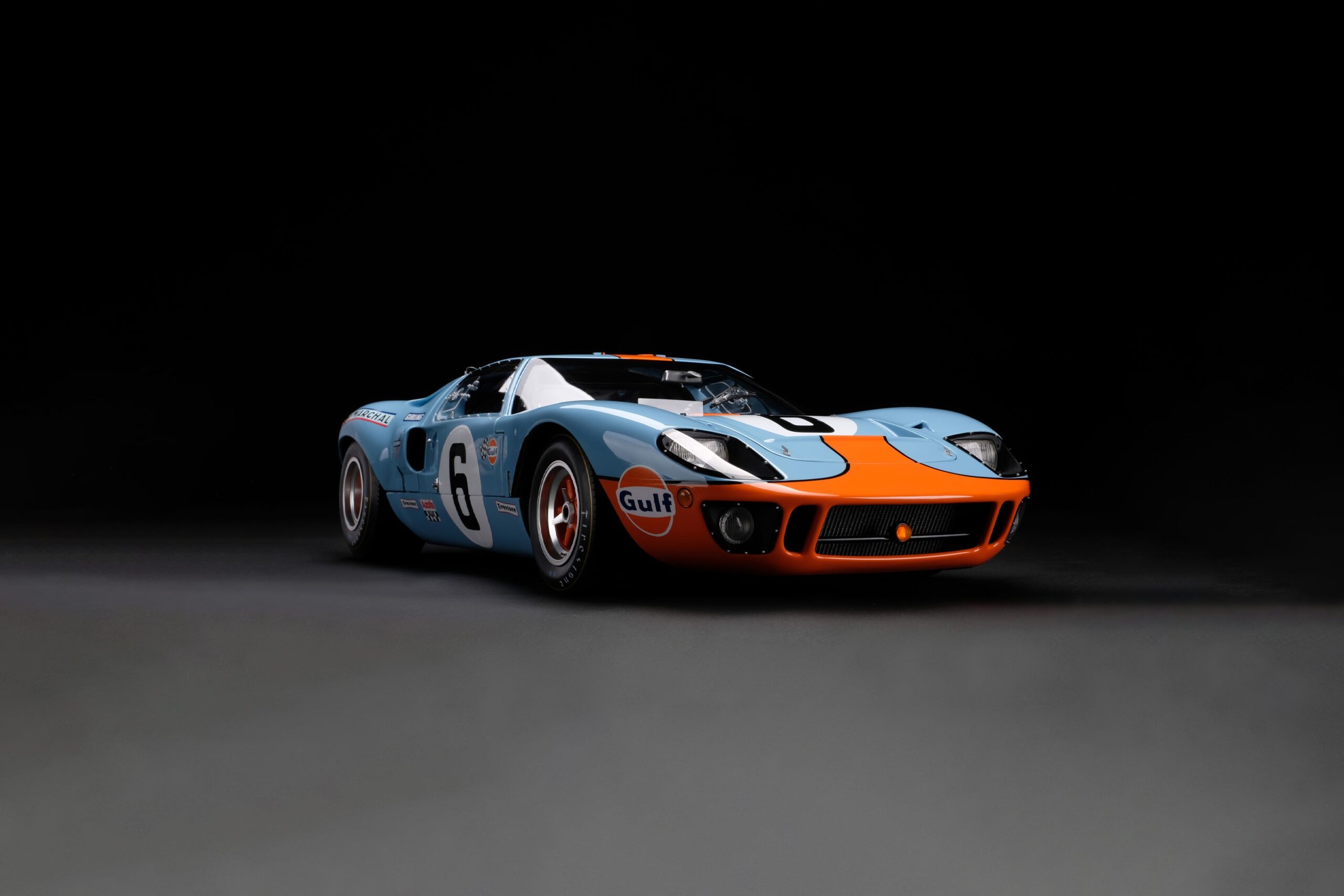 Amalgam Ford GT40 1969 Le Mans Winner | 1:8 – Bild 2