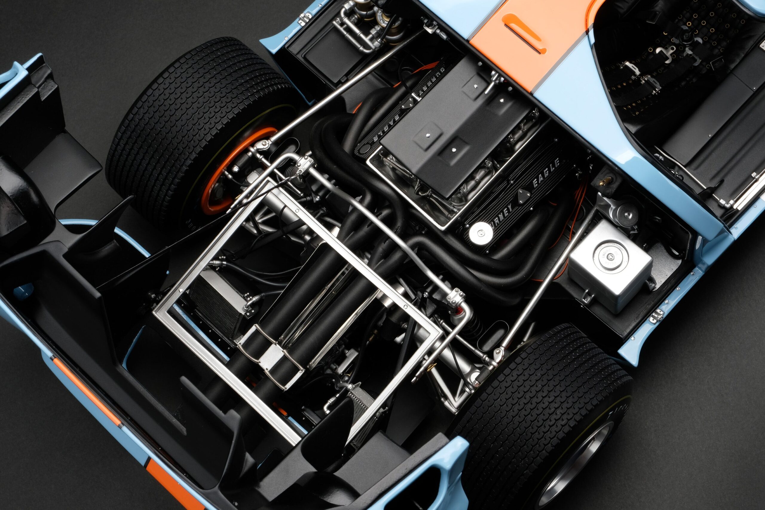 Amalgam Ford GT40 1969 Le Mans Winner | 1:8 – Bild 7