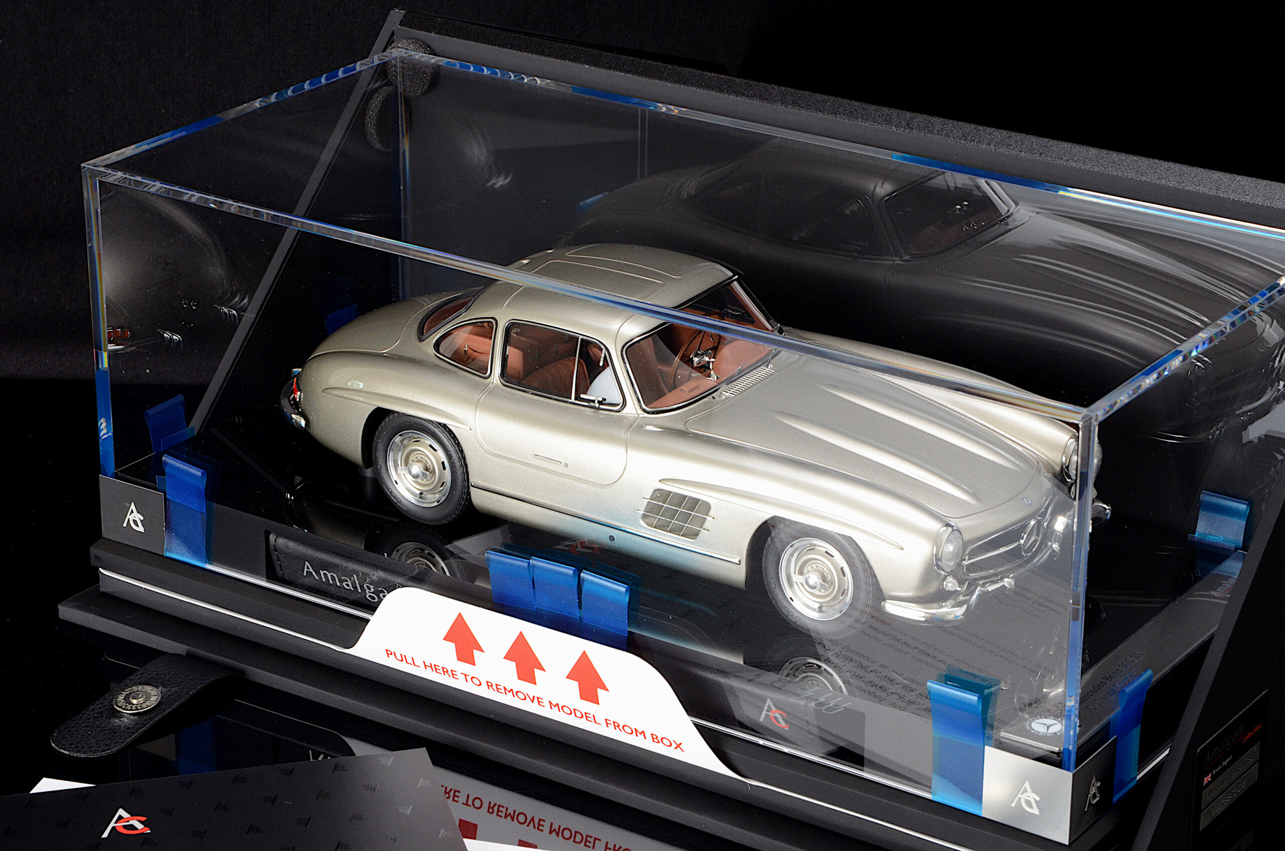Amalgam Mercedes-Benz 300SL Gullwing 1:18 - 1/18 – Bild 6