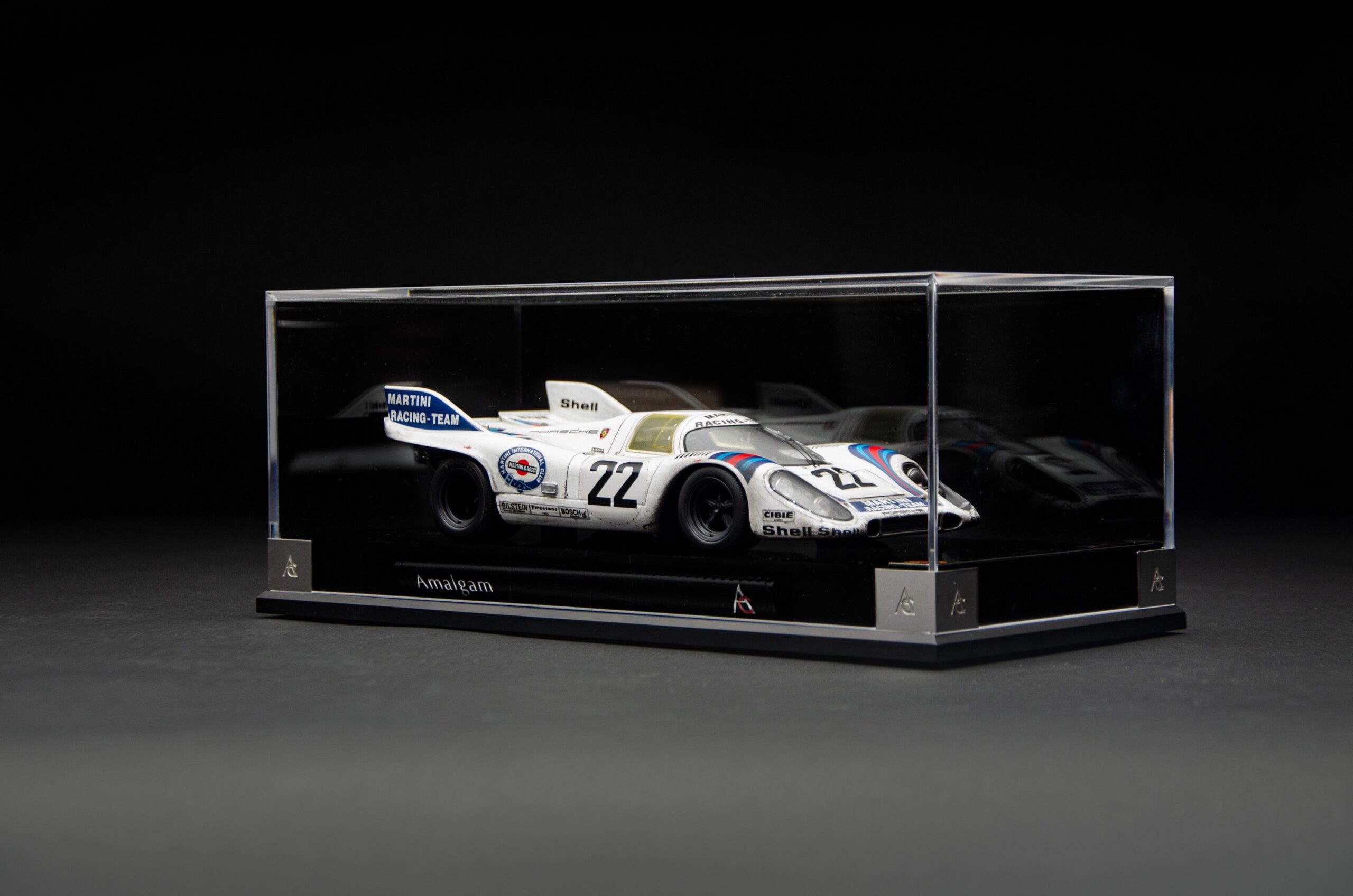 Amalgam Porsche 917 KH 1971 Le Mans Winner Martini Livery Race Weathered - Weiß | 1:18 - Image 22