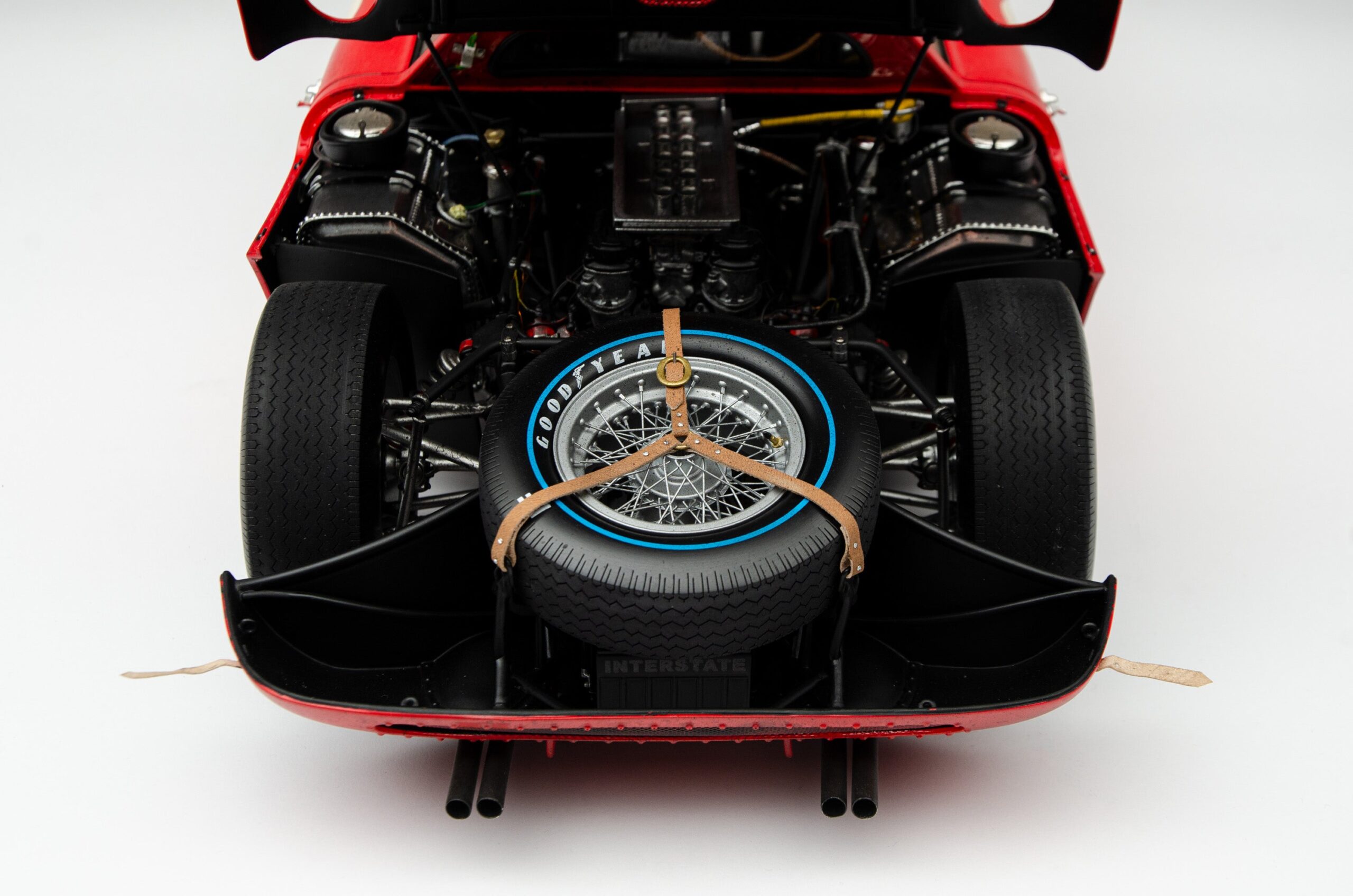 Amalgam Ferrari 250 LM 1965 Le Mans Winner Race Weathered - Rot | 1:8 – Bild 17