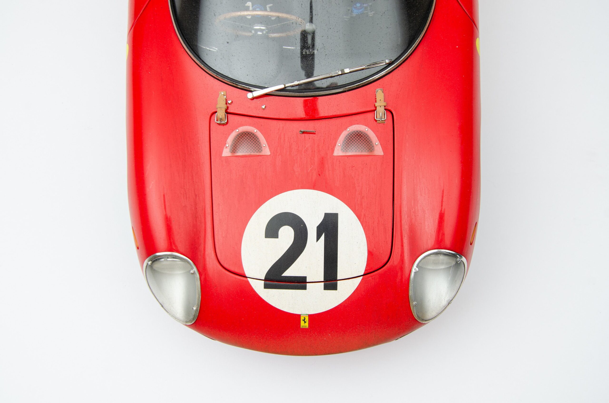 Amalgam Ferrari 250 LM 1965 Le Mans Winner Race Weathered - Rot | 1:8 – Bild 30